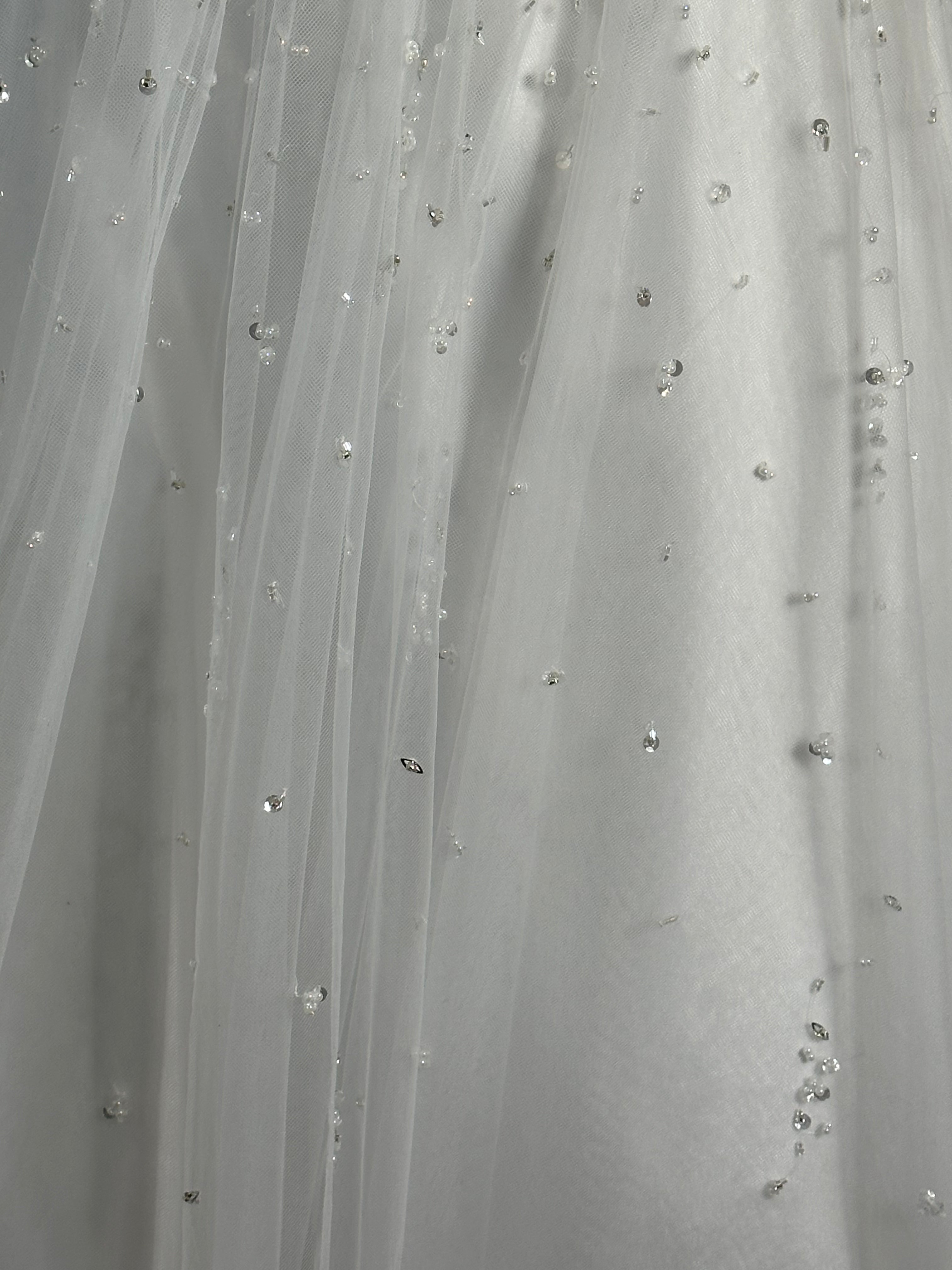 Alfred Angelo Princess Ballgown Wedding Dress | Strapless Sweetheart Tulle Bridal Gown with Beaded Bodice SIZE 10