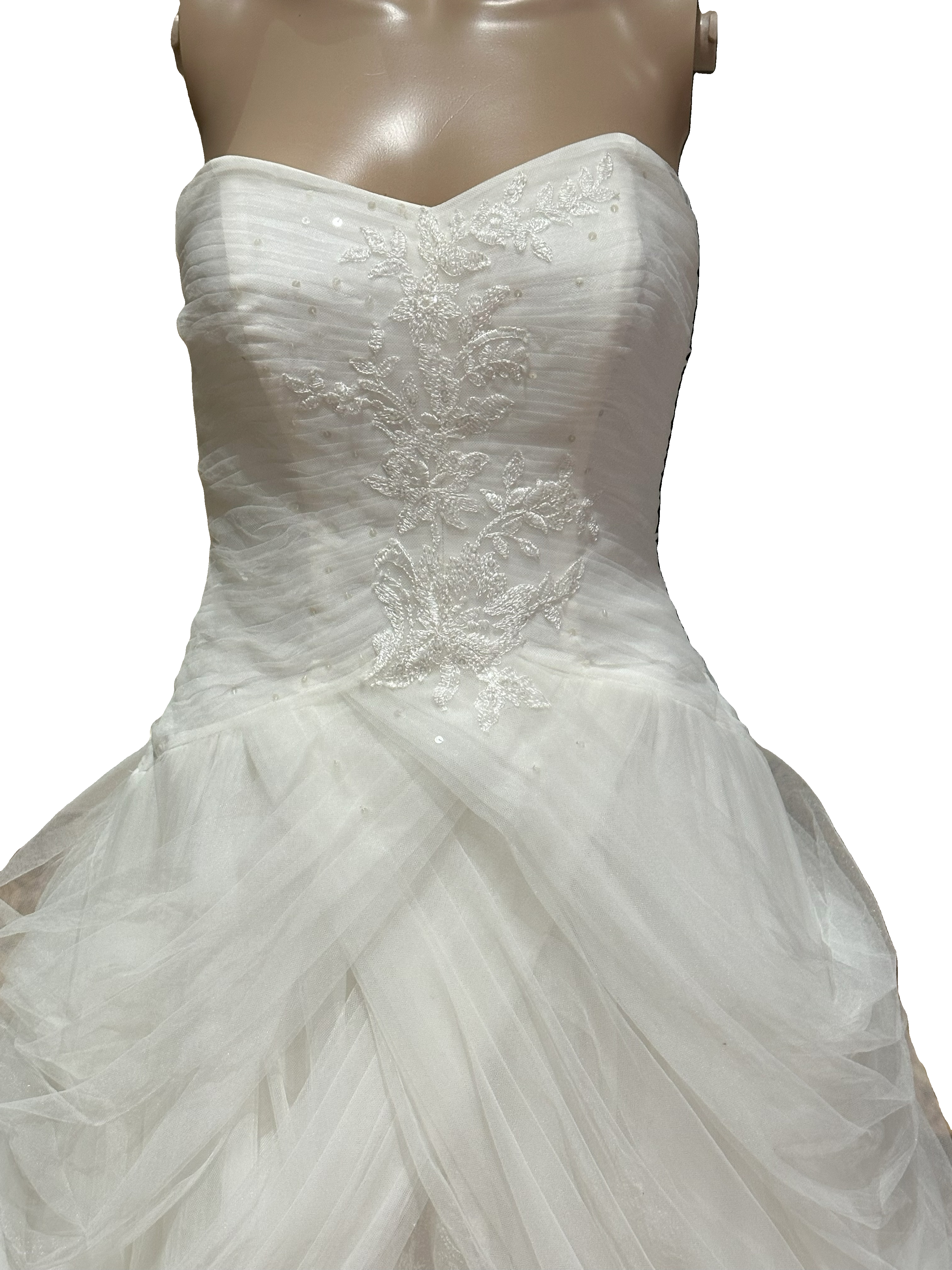 David’s Bridal Princess-Style Ball Gown with a Sweetheart Neckline- SIZE 6