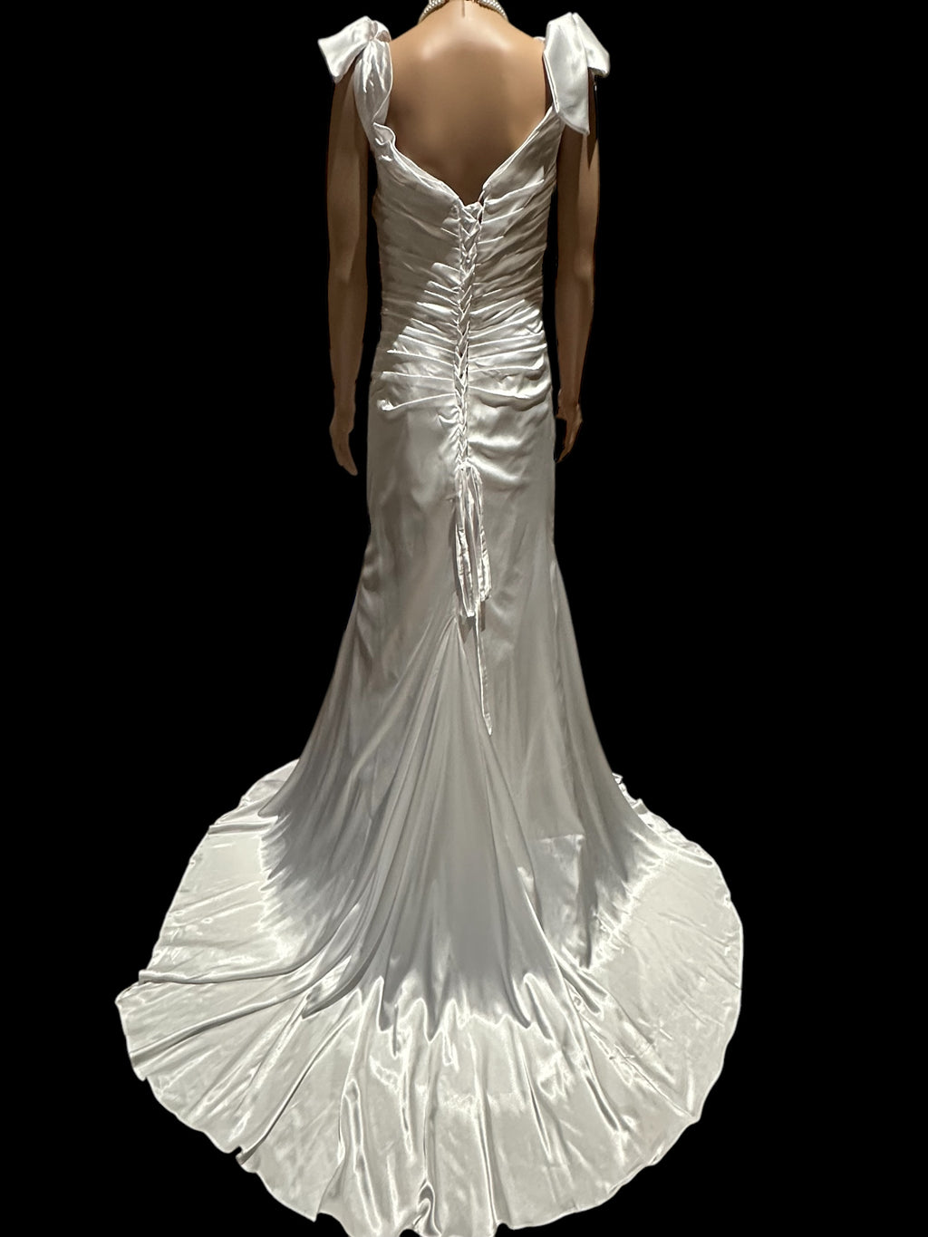 Custom made Elegant Satin Mermaid Wedding Dress with Ruched Bodice & Cap Sleeves | Vintage-Inspired Bridal Gown SIZE 10