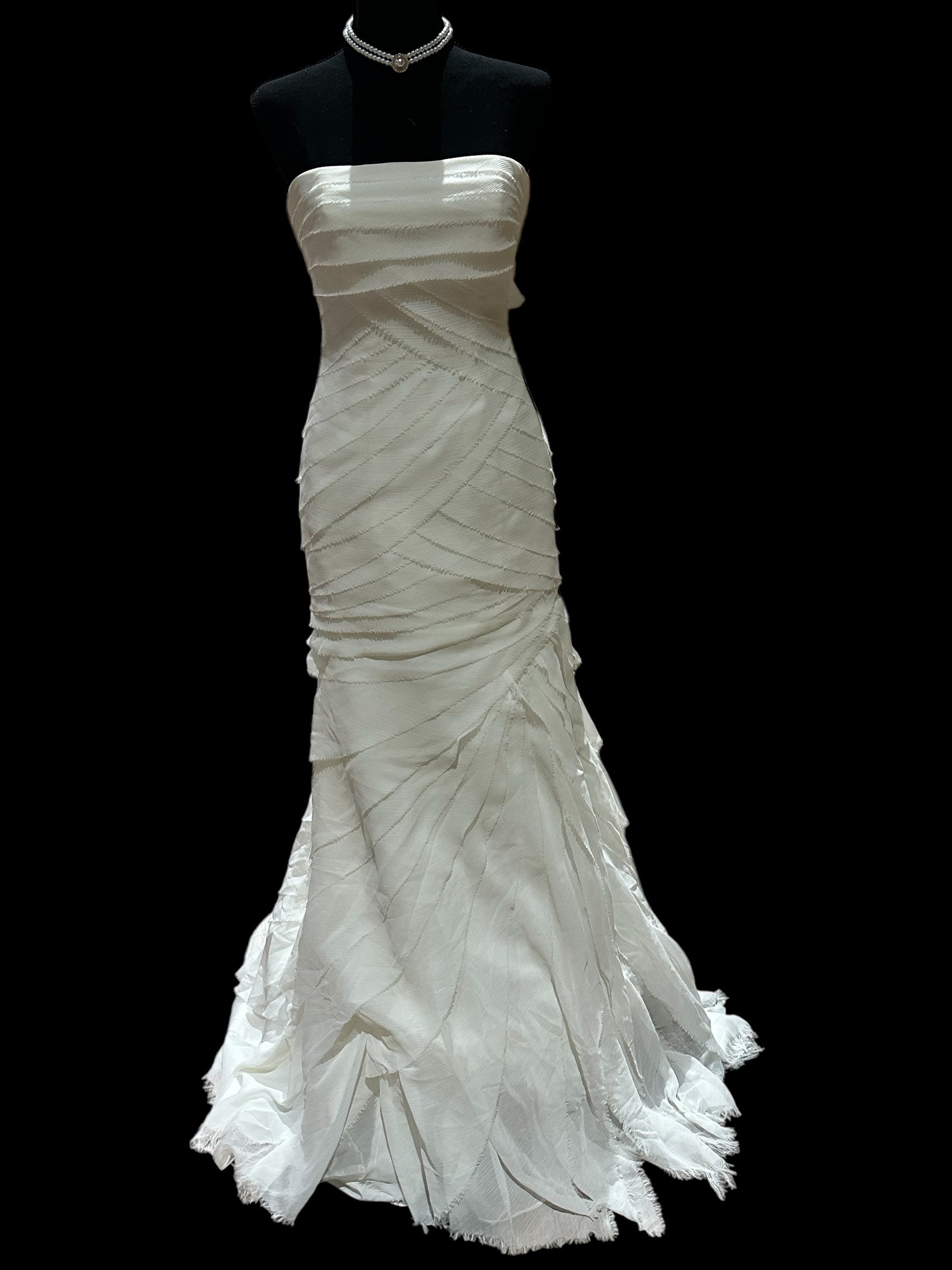 Vera Wang Fitted Sheath Trumpet Style Vintage-Inspired Wedding Gown/ SIZE 2
