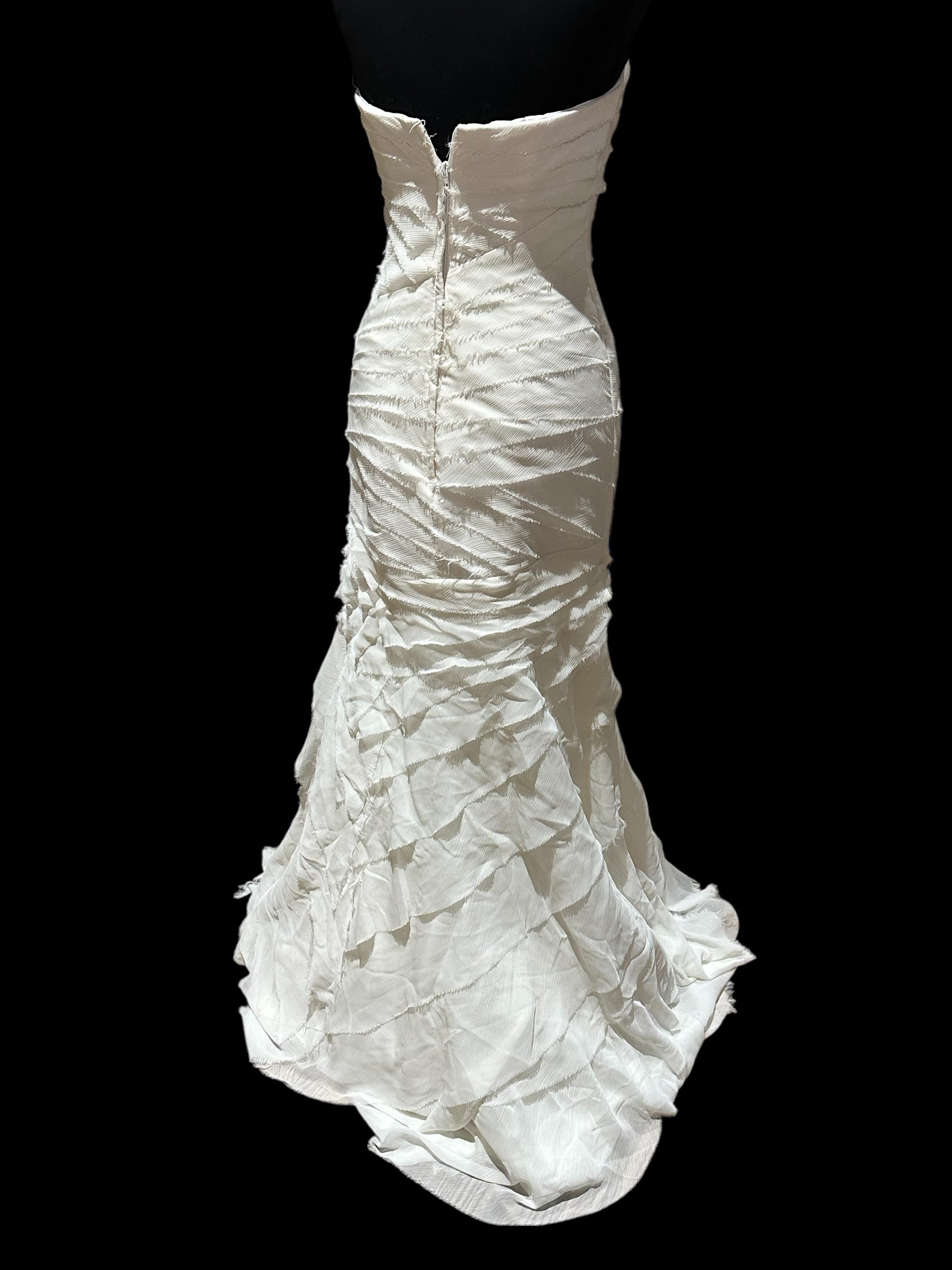 Vera Wang Fitted Sheath Trumpet Style Vintage-Inspired Wedding Gown/ SIZE 2