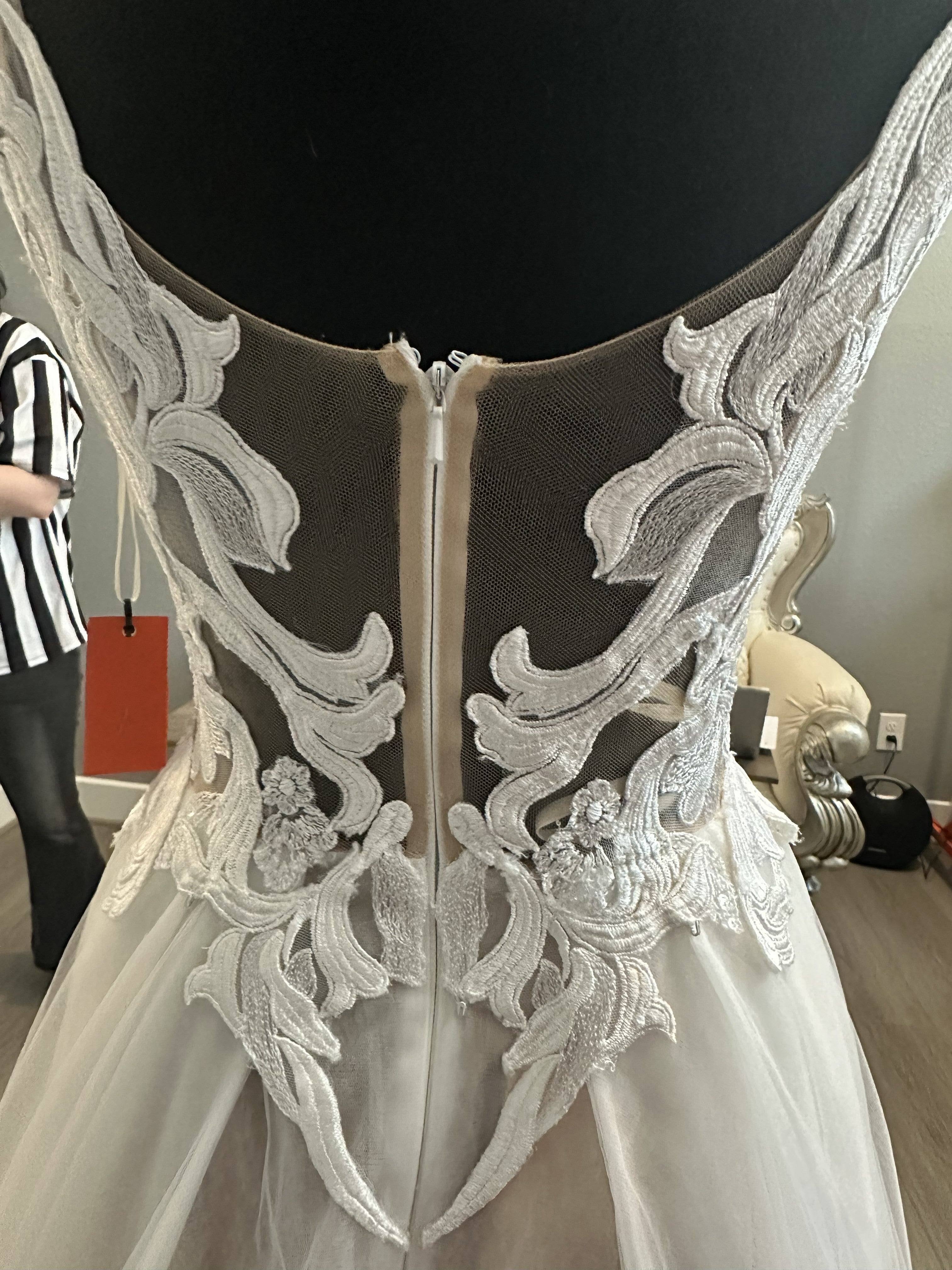 Ida Torrez Couture-Style Ball Gown Wedding Dress/ SIZE 2