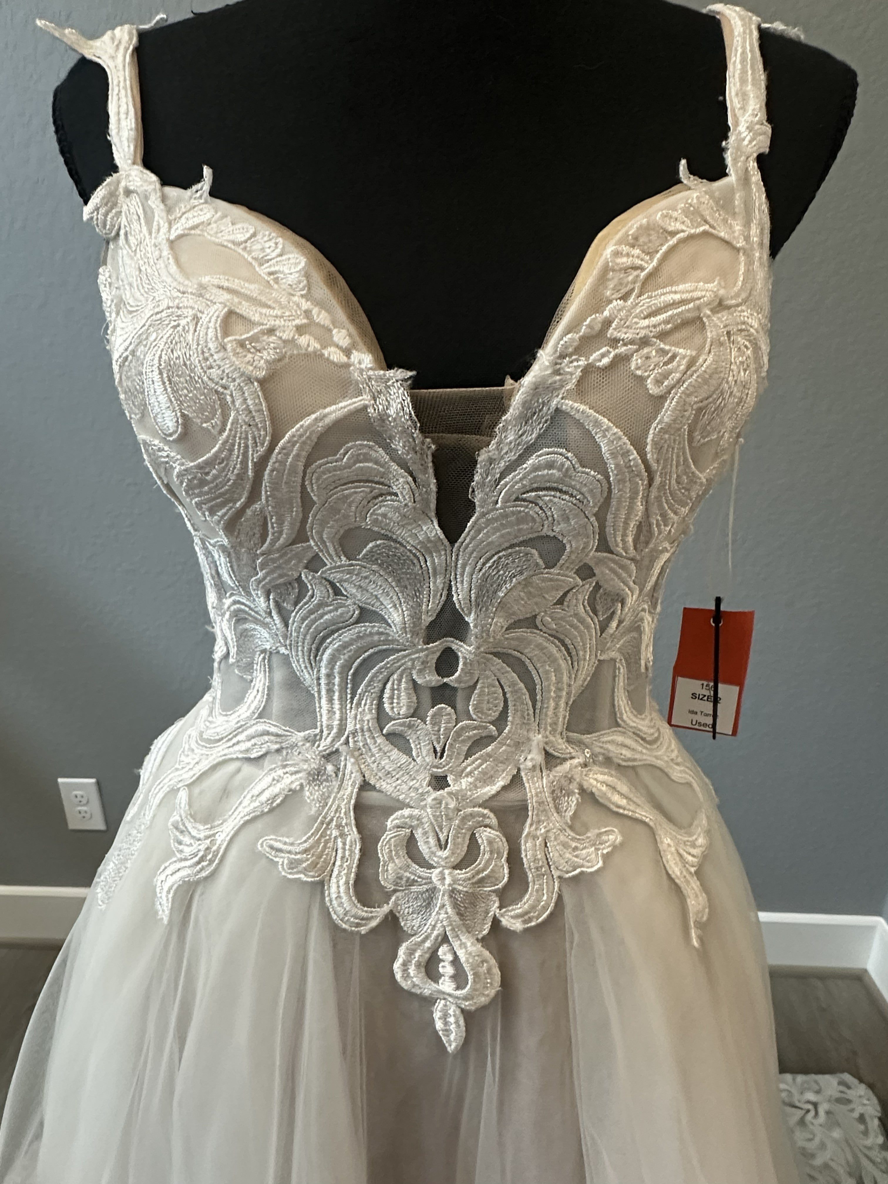 Ida Torrez Couture-Style Ball Gown Wedding Dress/ SIZE 2