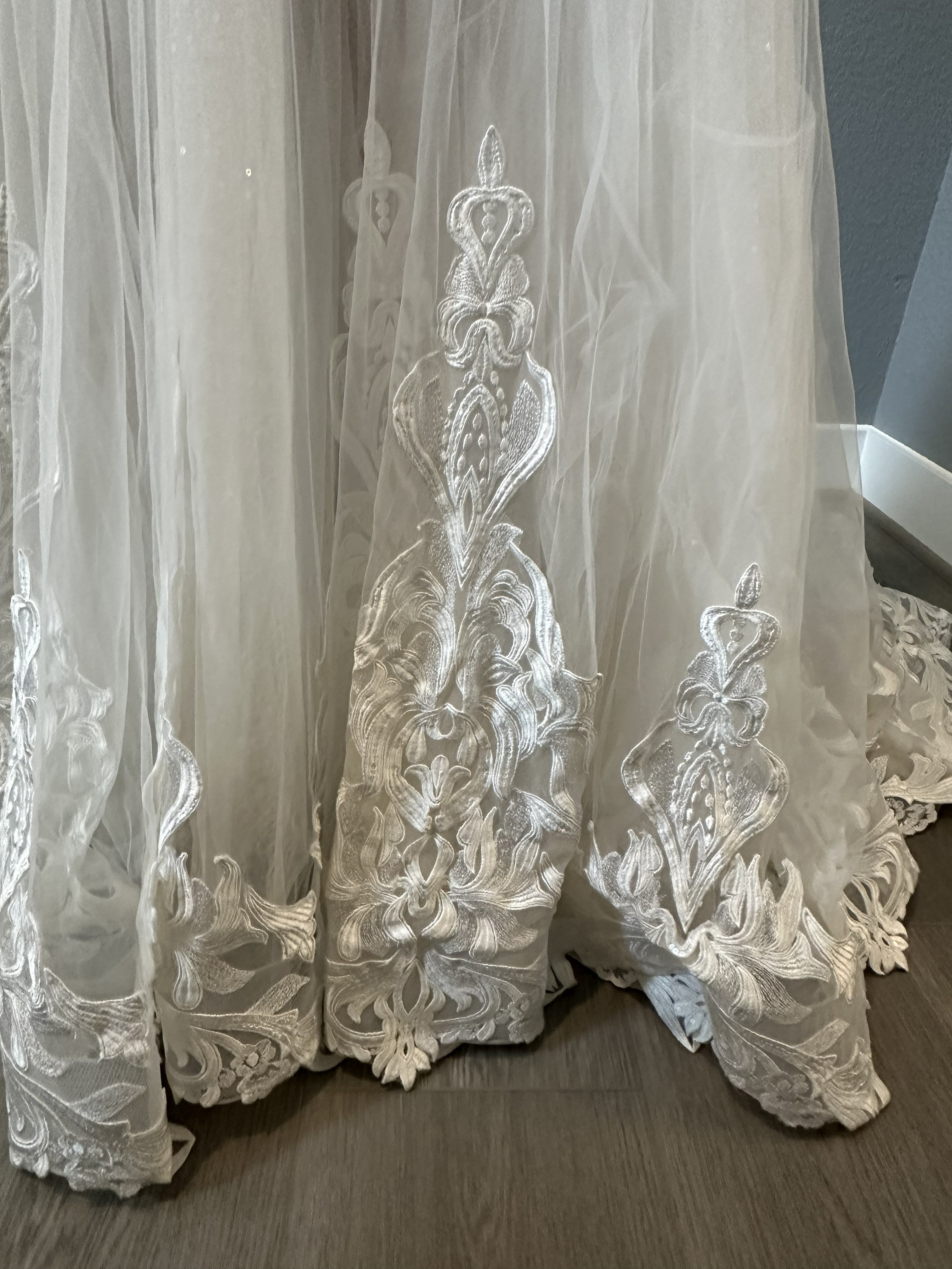 Ida Torrez Couture-Style Ball Gown Wedding Dress/ SIZE 2