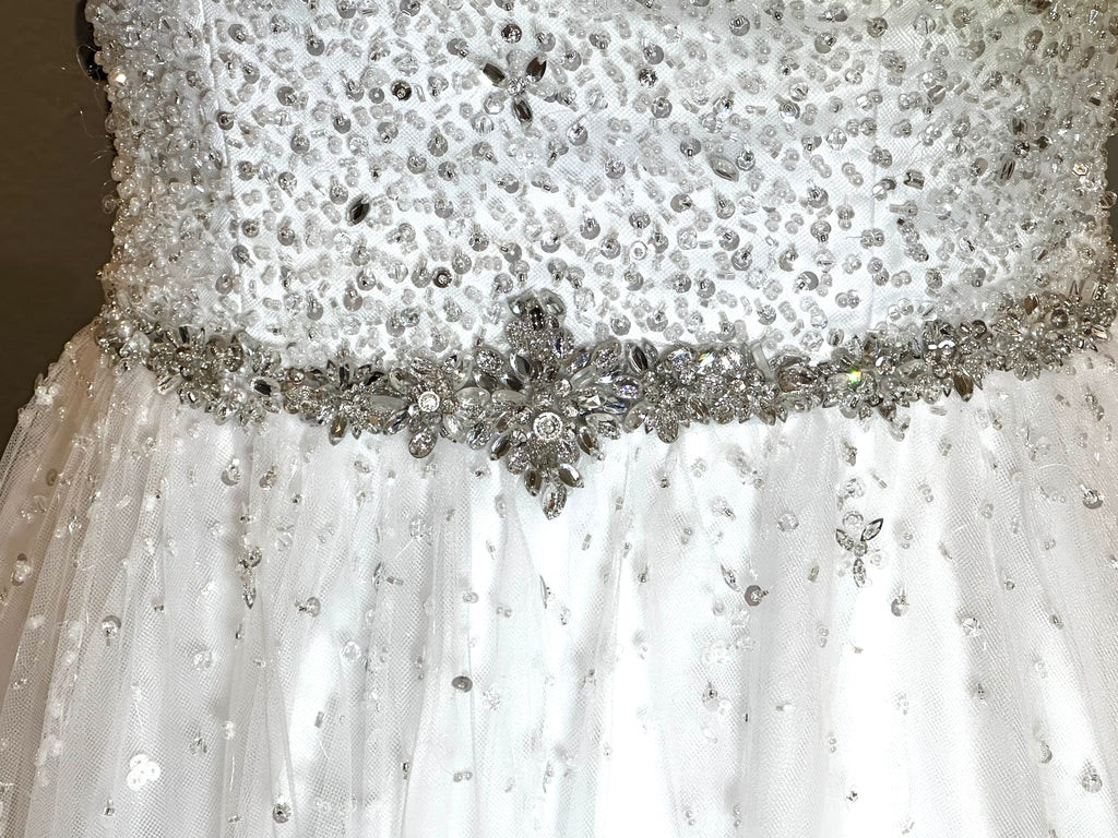 Alfred Angelo Princess Ballgown Wedding Dress | Strapless Sweetheart Tulle Bridal Gown with Beaded Bodice SIZE 10