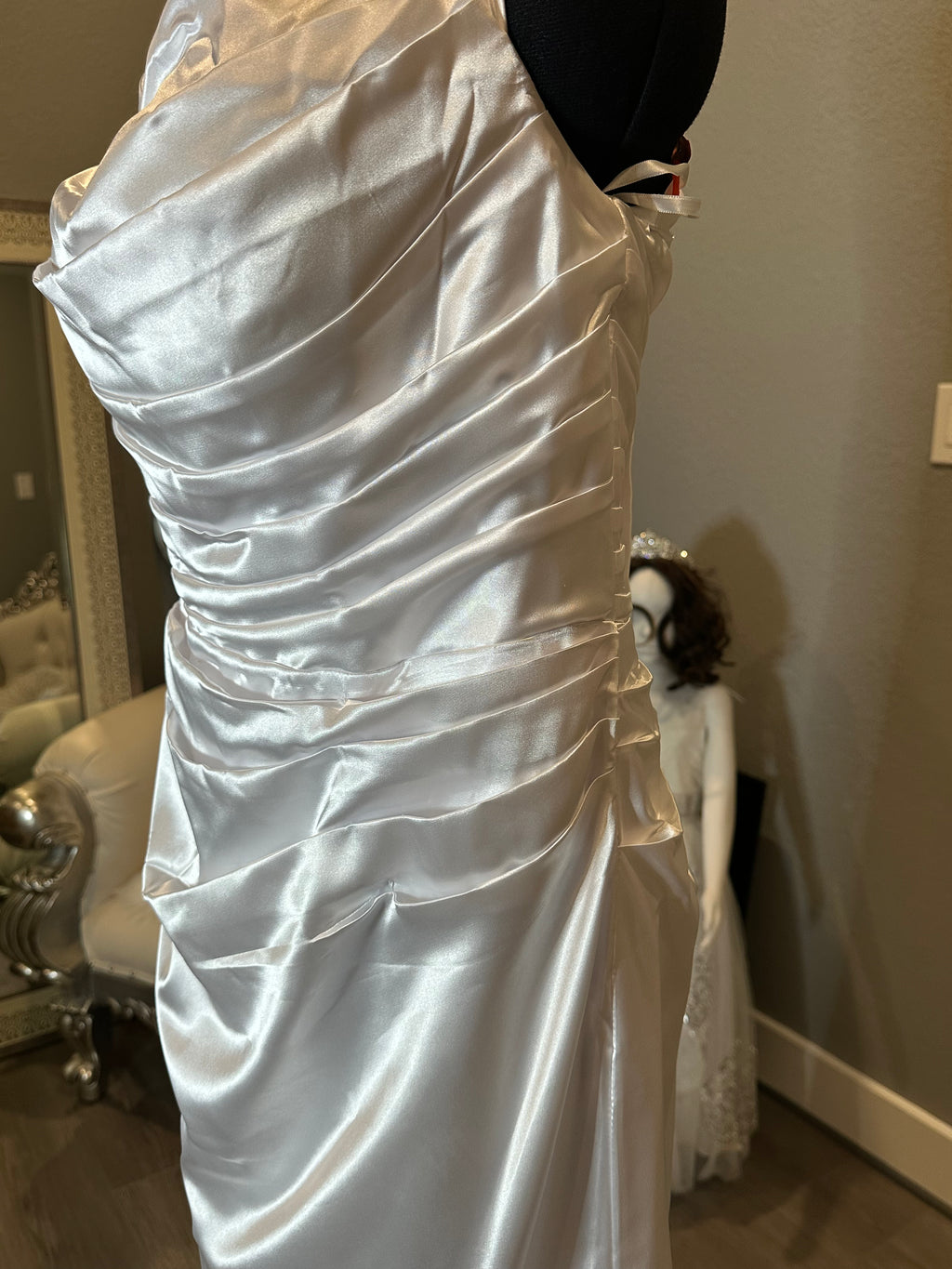 Custom made Elegant Satin Mermaid Wedding Dress with Ruched Bodice & Cap Sleeves | Vintage-Inspired Bridal Gown SIZE 10