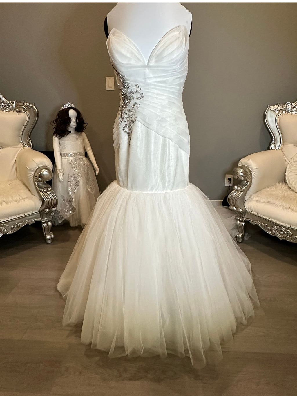 Simone Carvalli Elegant Mermaid Wedding Dress with Beaded Ruched Bodice & Tulle Skirt Train SIZE 12