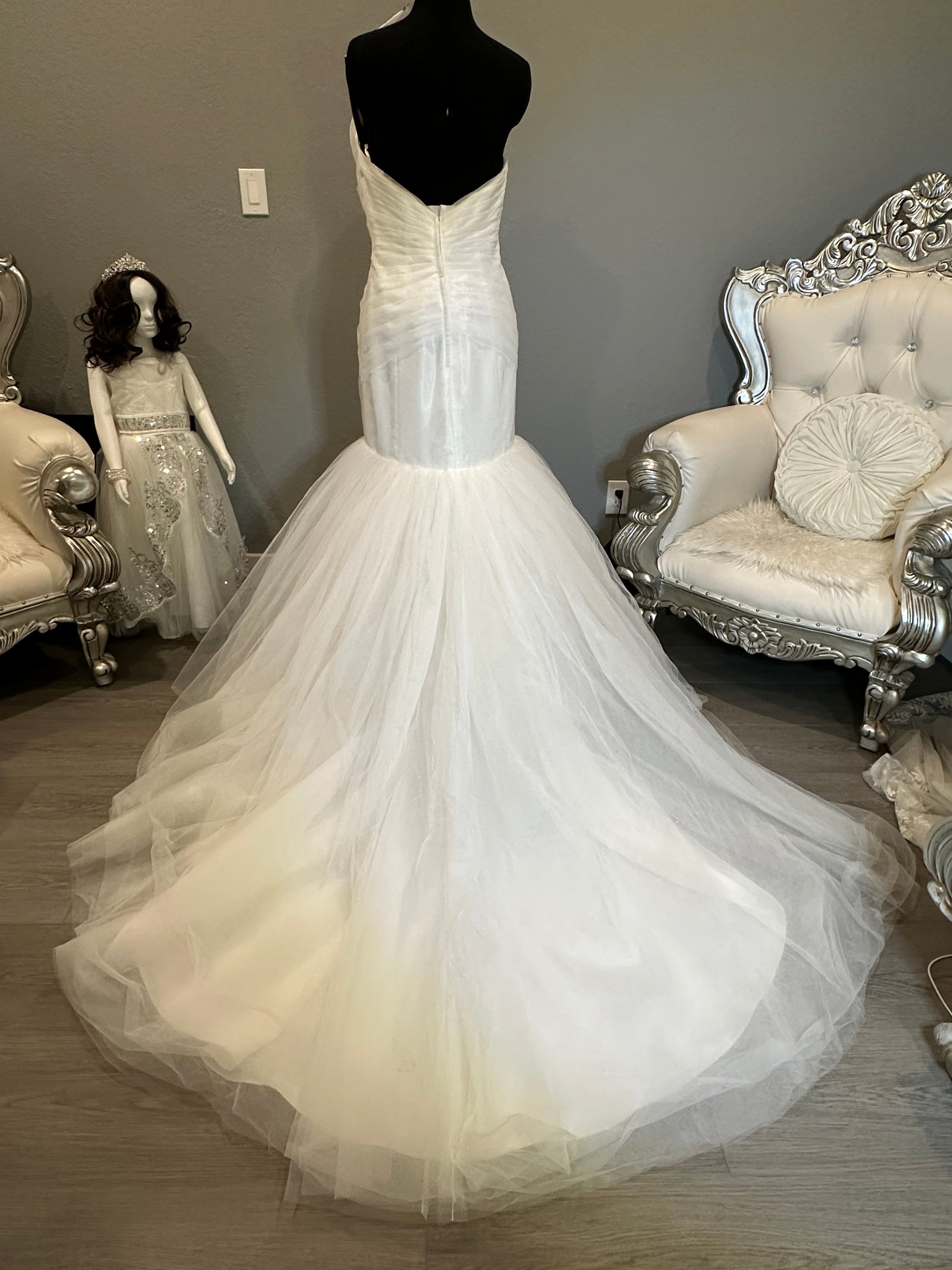 Simone Carvalli Elegant Mermaid Wedding Dress with Beaded Ruched Bodice & Tulle Skirt Train SIZE 12
