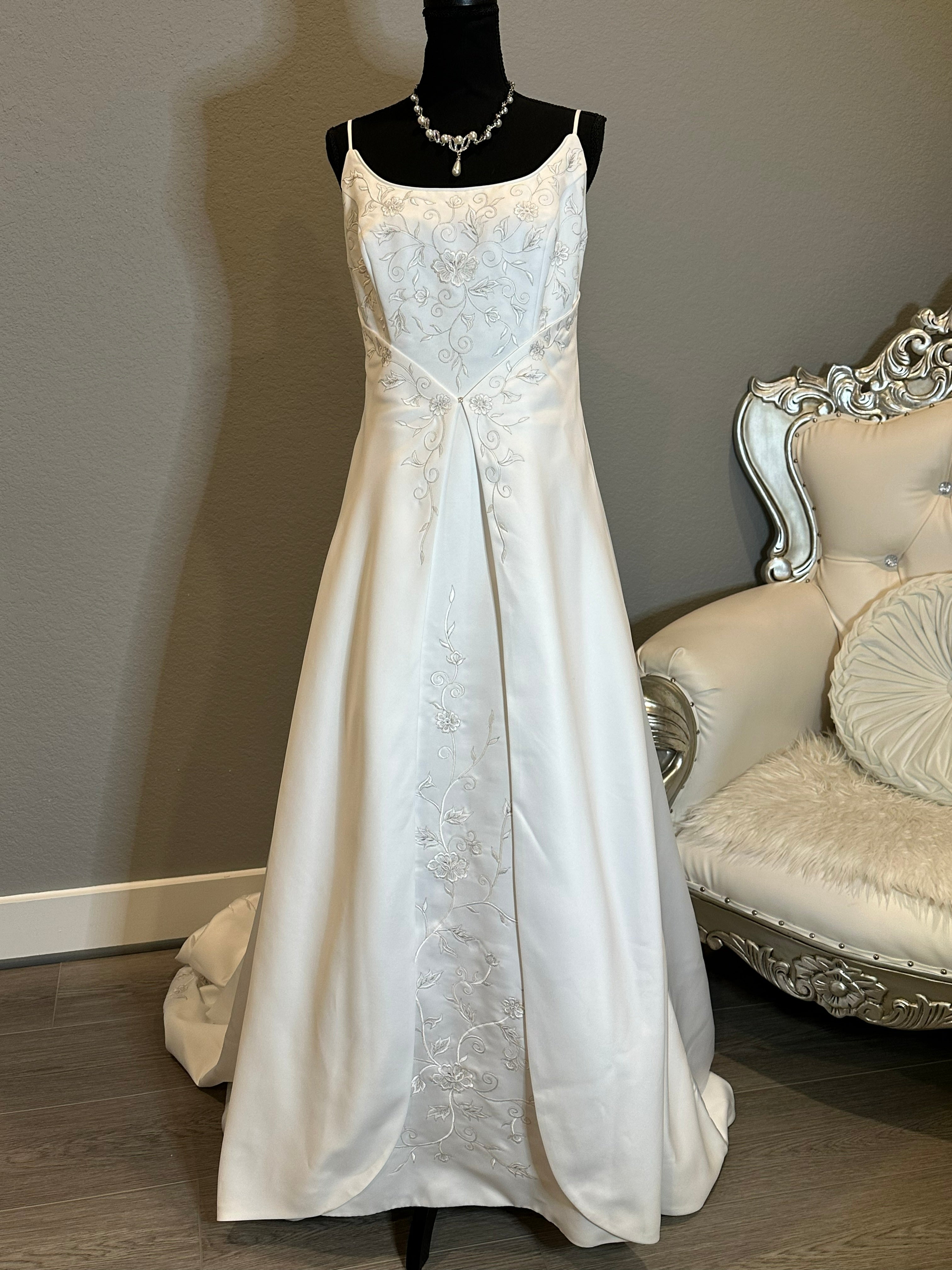 Emme Bridal Satin A-Line Wedding Dress w/ Spaghetti Straps, Corset Back & Embroidery SIZE 14