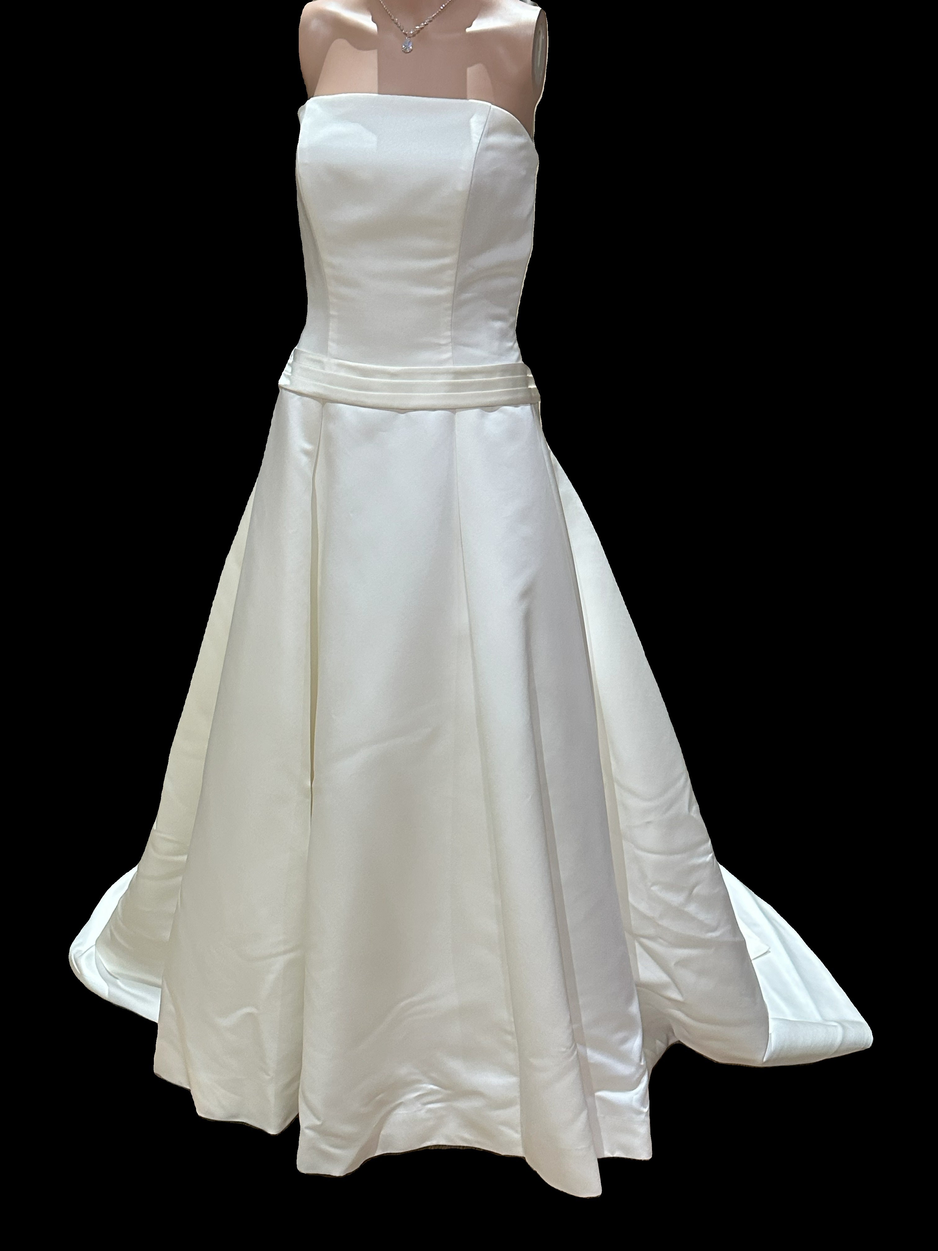Alfred Angelo Satin A-Line Wedding Dress – Strapless Gown with Button Detail & Chapel Train SIZE 8