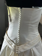 Alfred Angelo Satin A-Line Wedding Dress – Strapless Gown with Button Detail & Chapel Train SIZE 8