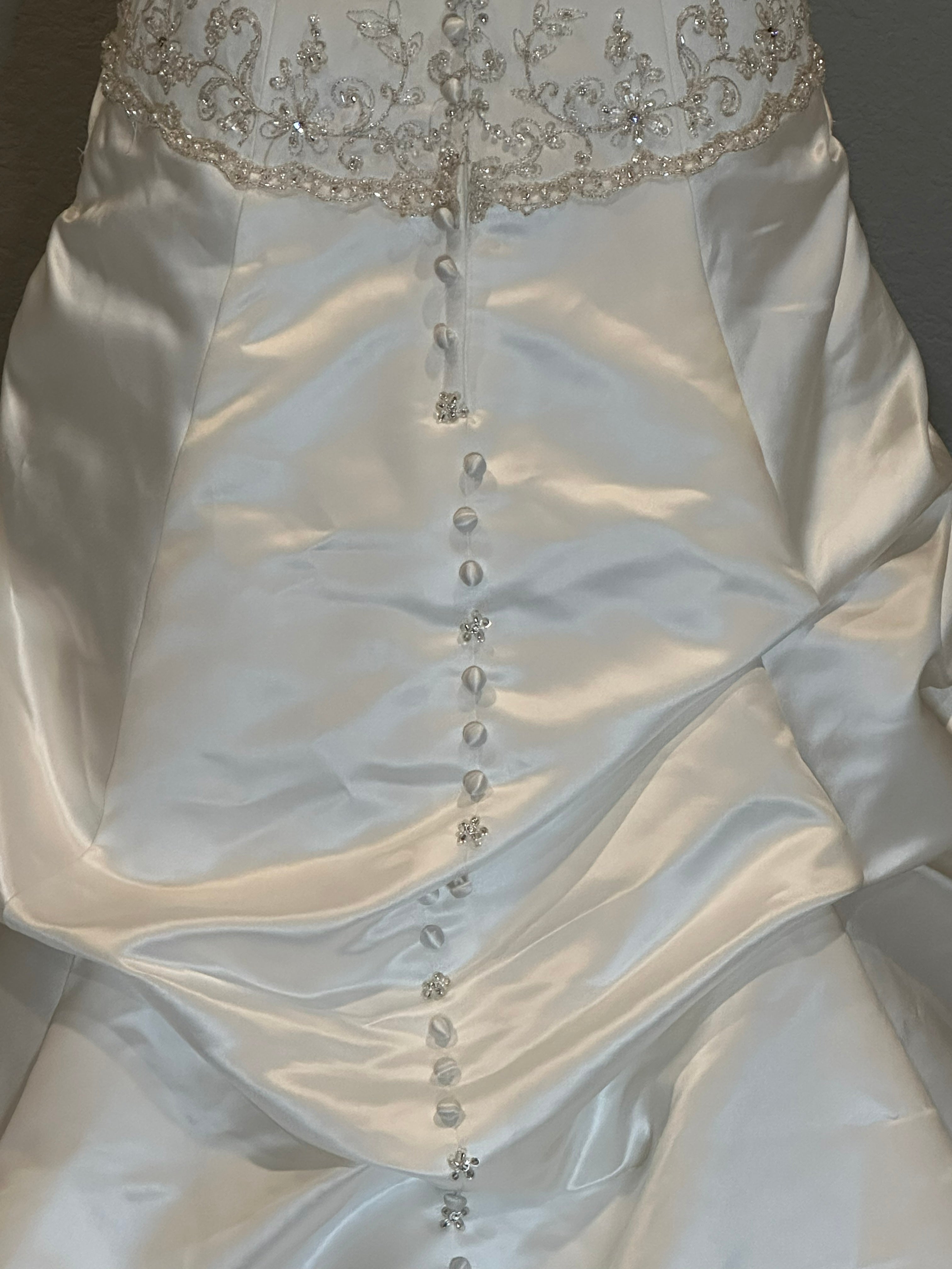 Allure Bridals Strapless Beaded Wedding Dress with Satin Ball Gown Skirt & Train SIZE 10