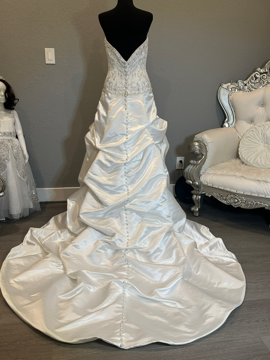 Allure Bridals Strapless Beaded Wedding Dress with Satin Ball Gown Skirt & Train SIZE 10