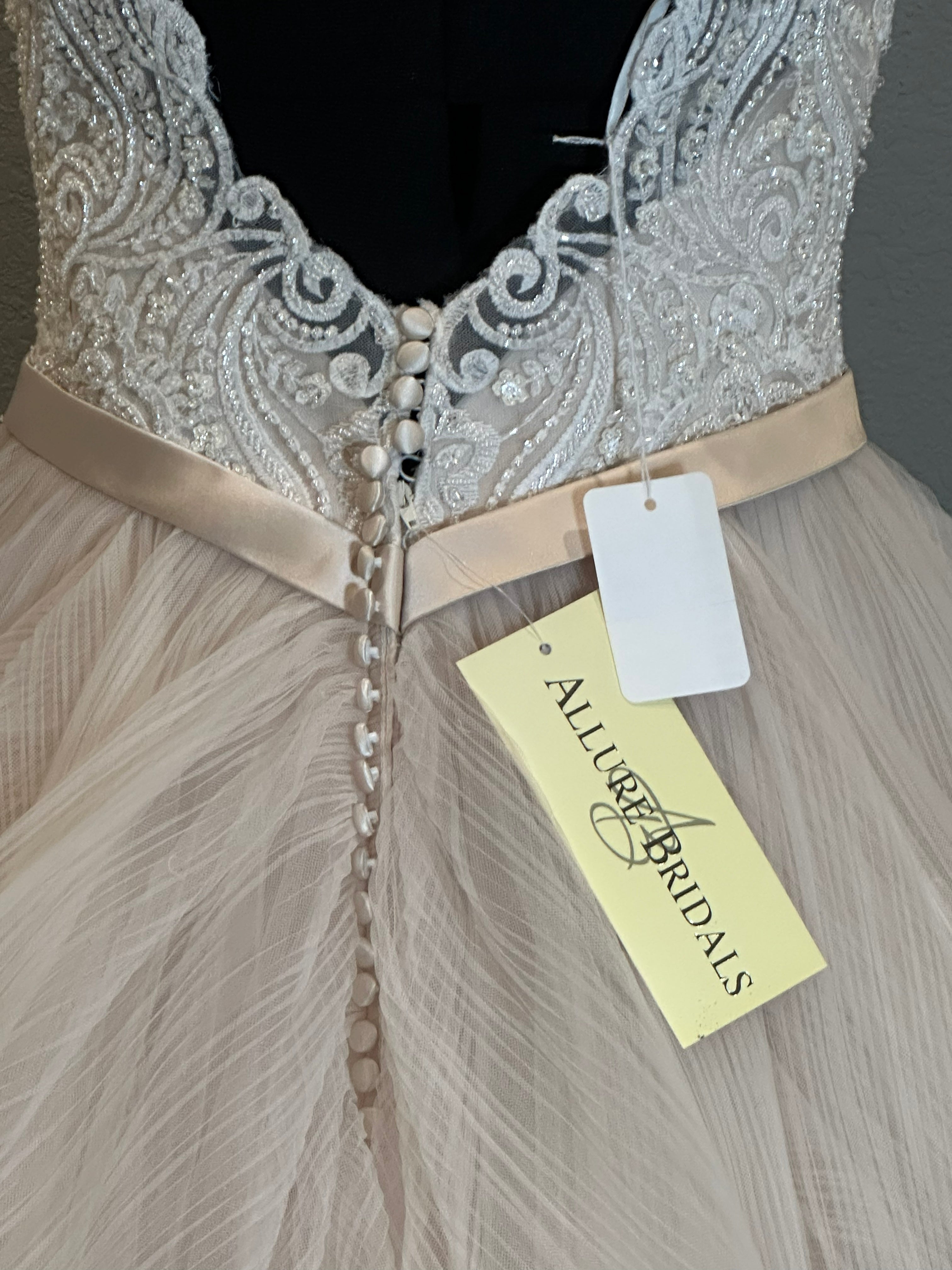 Allure Bridals Beaded Lace Wedding Dress with Tiered Tulle Skirt & Open Back SIZE 10