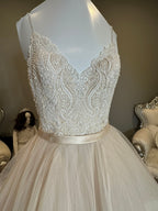 Allure Bridals Beaded Lace Wedding Dress with Tiered Tulle Skirt & Open Back SIZE 10