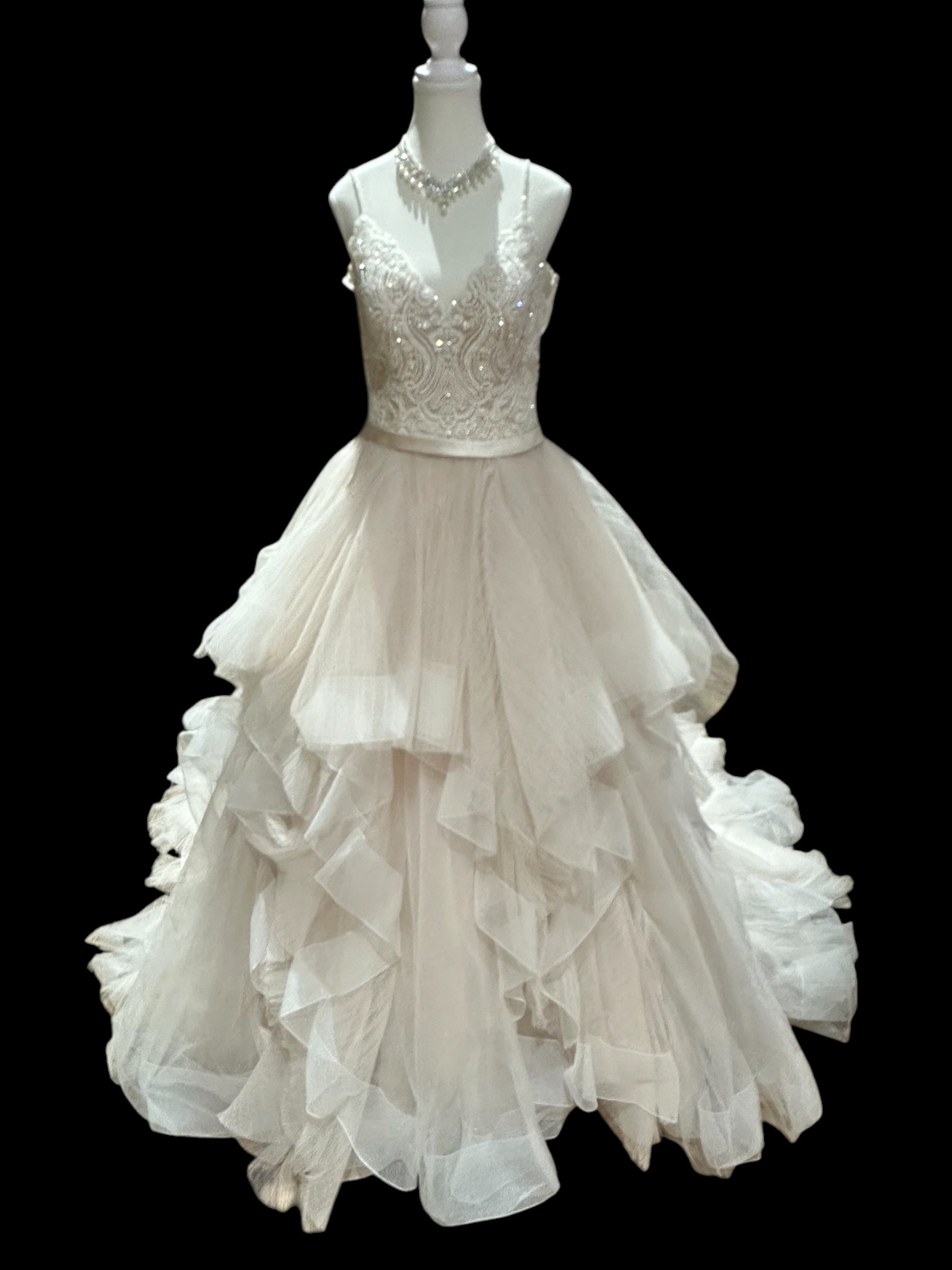 Allure Bridals Beaded Lace Wedding Dress with Tiered Tulle Skirt & Open Back SIZE 10