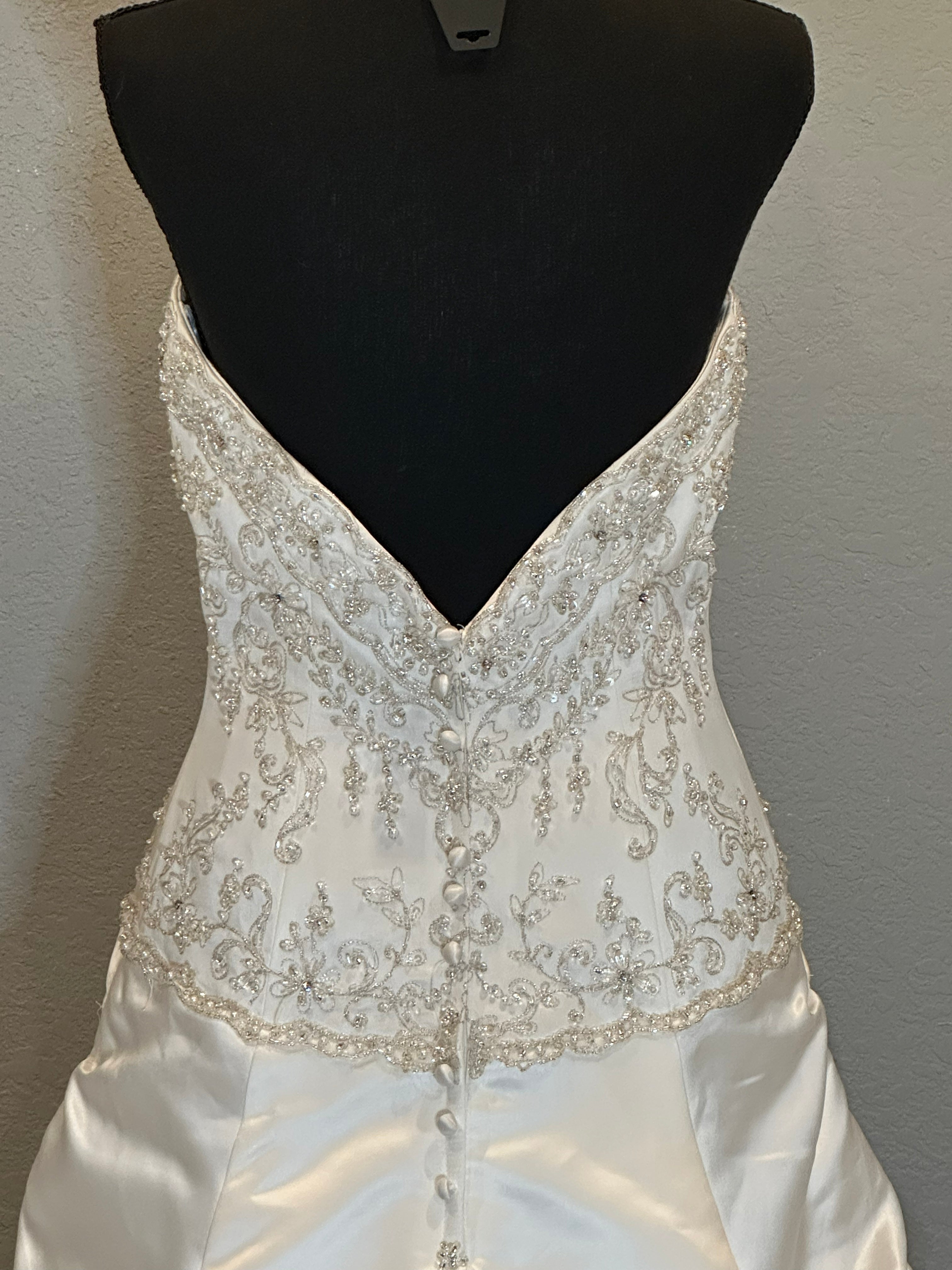 Allure Bridals Strapless Beaded Wedding Dress with Satin Ball Gown Skirt & Train SIZE 10