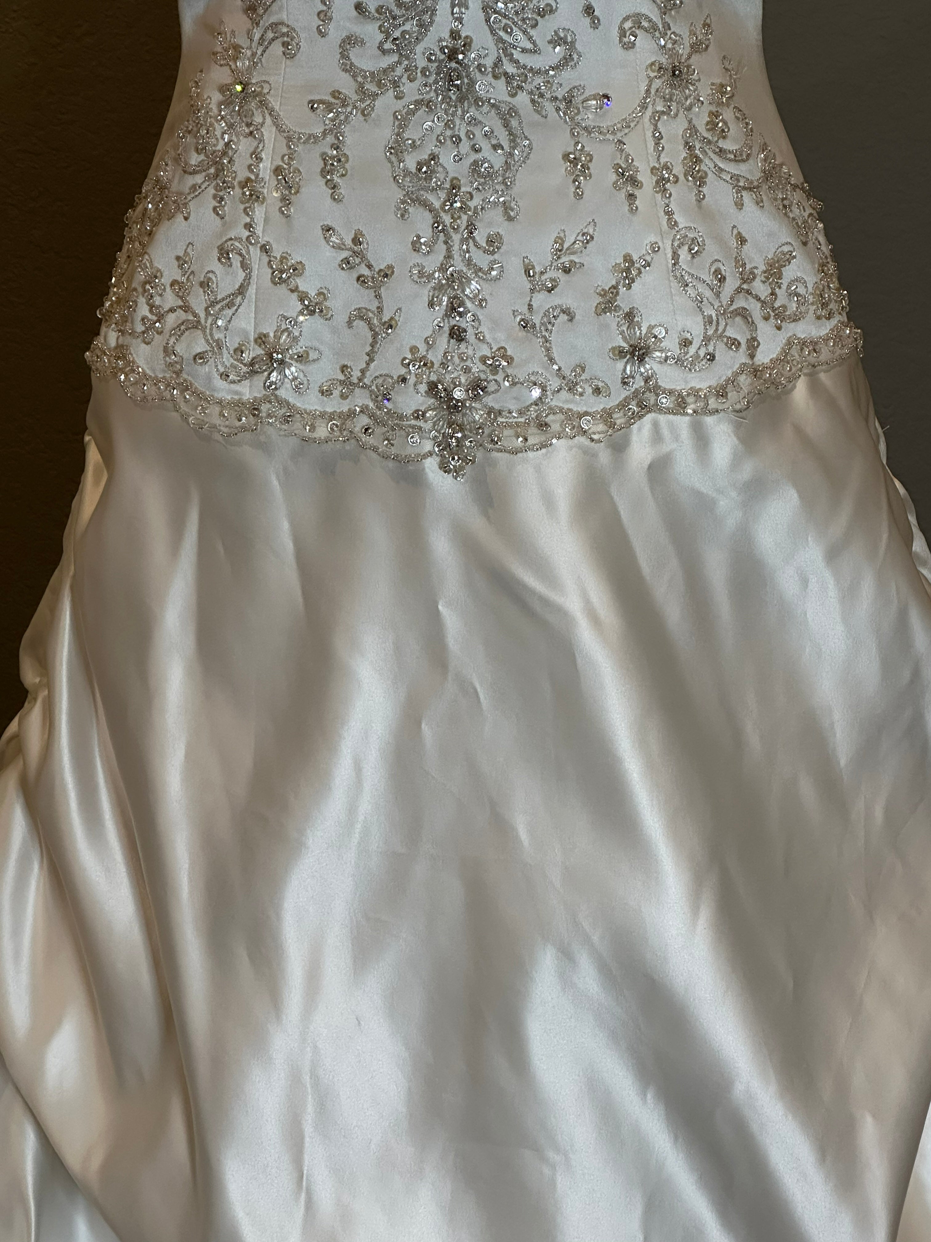 Allure Bridals Strapless Beaded Wedding Dress with Satin Ball Gown Skirt & Train SIZE 10