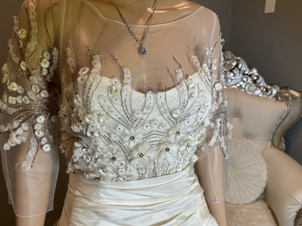 Anne Barge Petrouchka Elegant Ball Gown Wedding Dress with Beaded Illusion Bodice SIZE 8