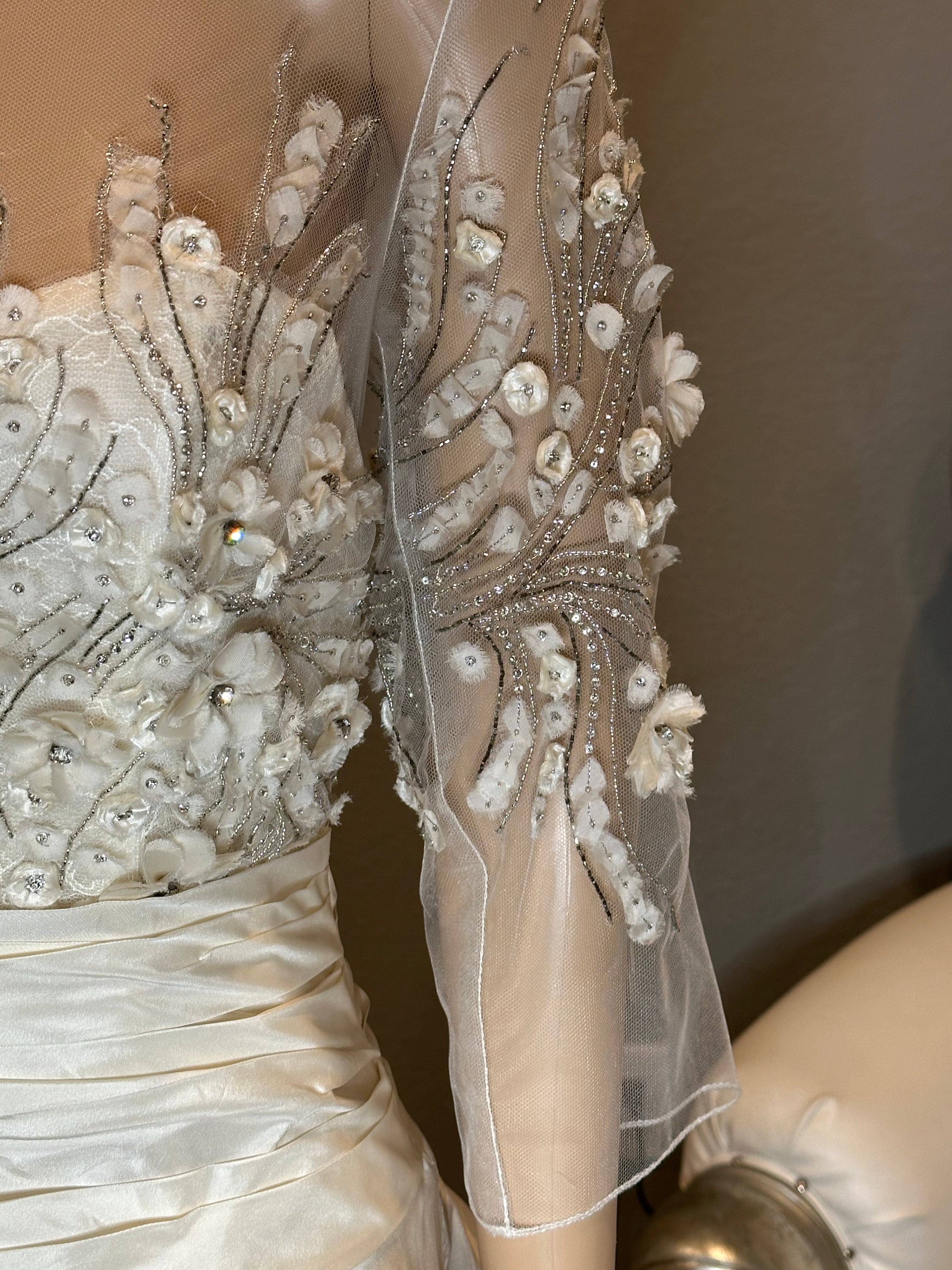 Anne Barge Petrouchka Elegant Ball Gown Wedding Dress with Beaded Illusion Bodice SIZE 8