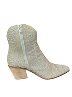 Betsey Johnson Pearl & Rhinestone Embellished Bridal Boots – Ivory Western Glam Heels- SIZE 6.5
