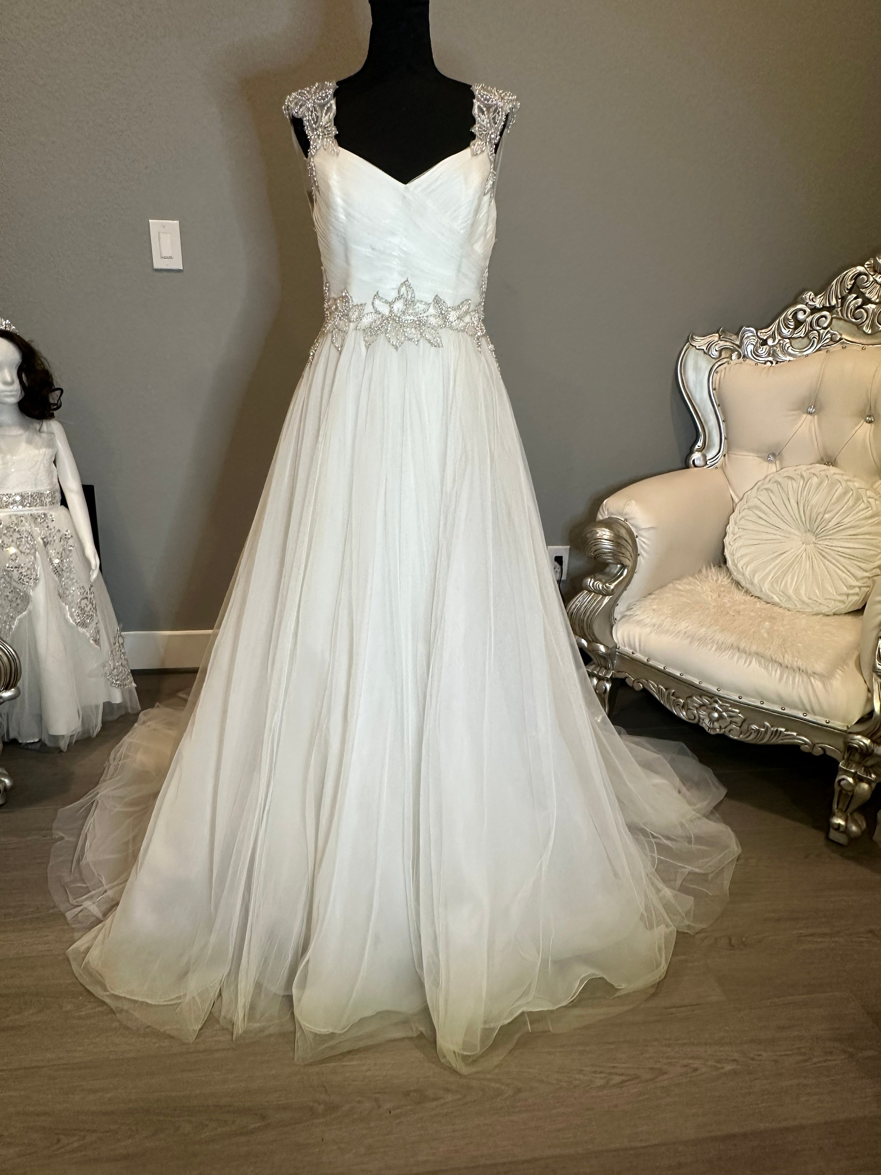 Blue by Enzoani Halifax A-Line Tulle Wedding Dress w/ Beaded Cap Sleeves & Open Back SIZE 8