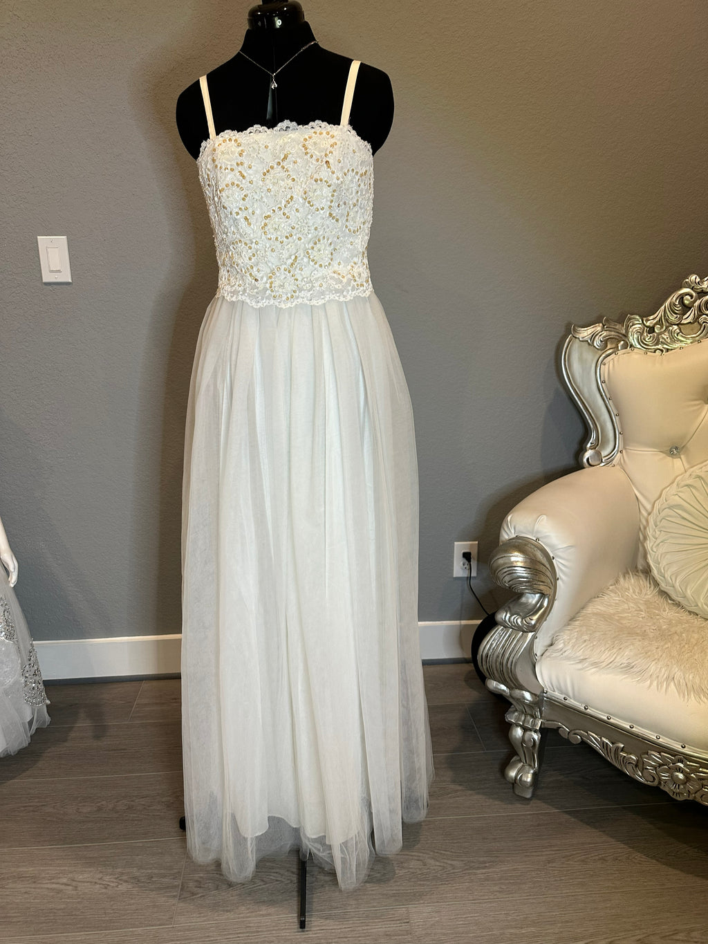 Alyce Designs Boho Lace Wedding Dress with Spaghetti Straps | A-Line Tulle Bridal Gown SIZE 8