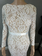 Lulus Sheath-Style Wedding Gown with Long Sleeves and Elegant Floral Lace Accents/ SIZE 2