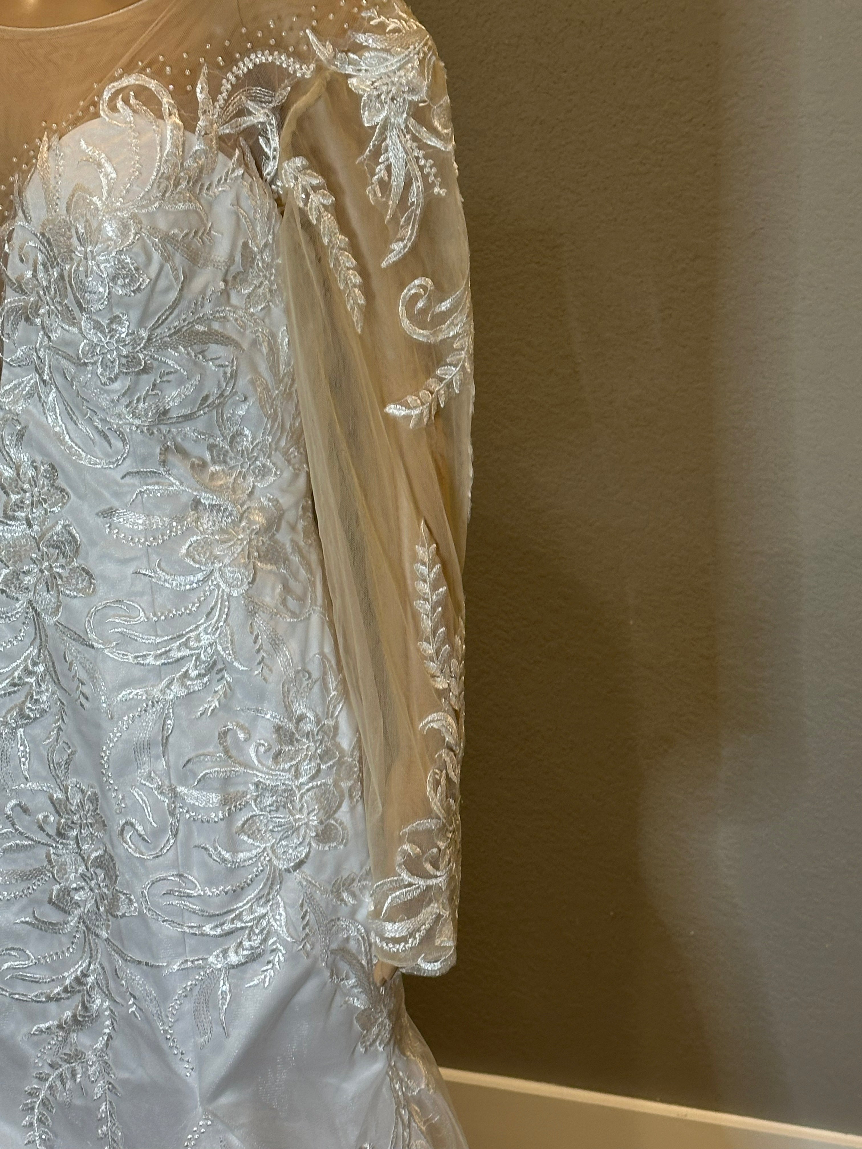 Illusion Long Sleeve Lace Mermaid Wedding Dress with Sheer Back & Scalloped Train SIZE 12