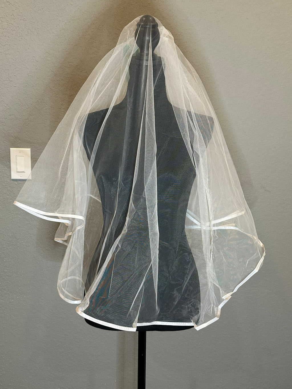 Fingertip Wedding Veil with Blusher – Classic Two-Tier Bridal Veil with Satin Edge