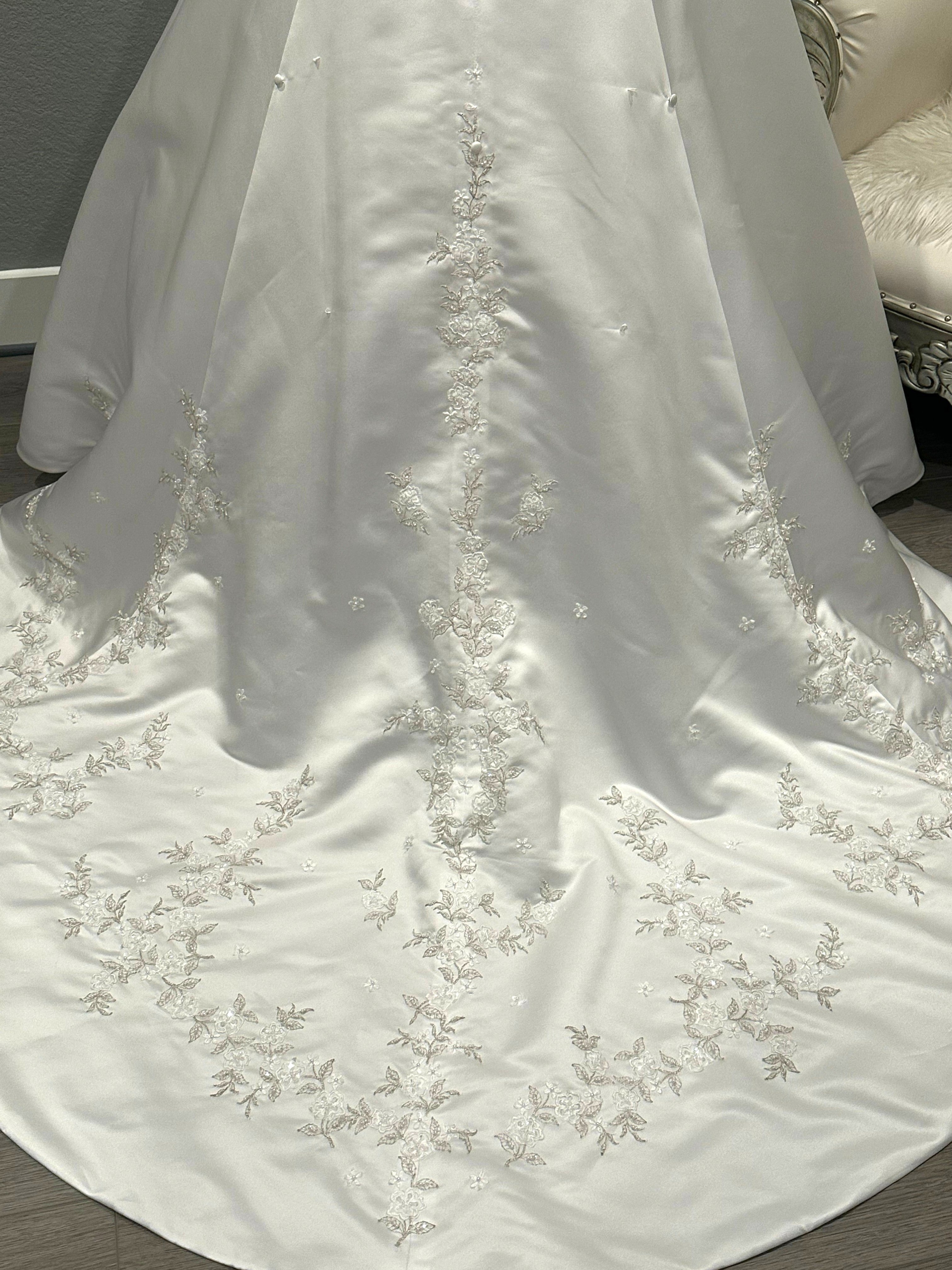 Michaelangelo David’s Bridal Strapless Satin A-Line Wedding Dress w/ Corset Back & Chapel Train SIZE 8