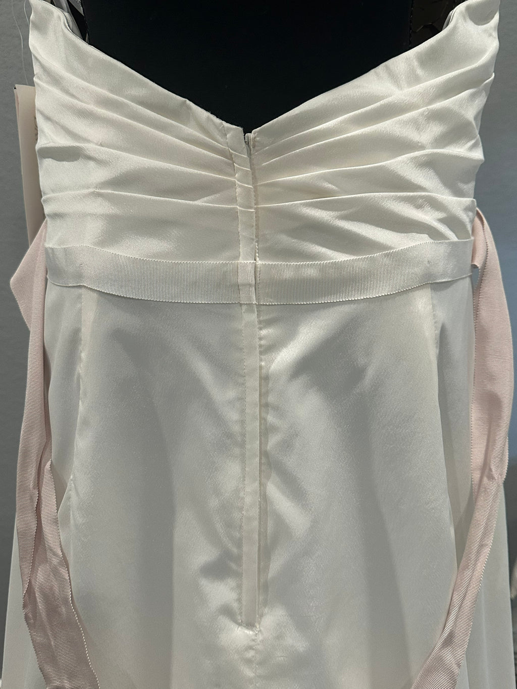 David’s Bridal Strapless Wedding Dress – Satin A-Line, Floral Waist Detail, Chapel Train- SIZE 14