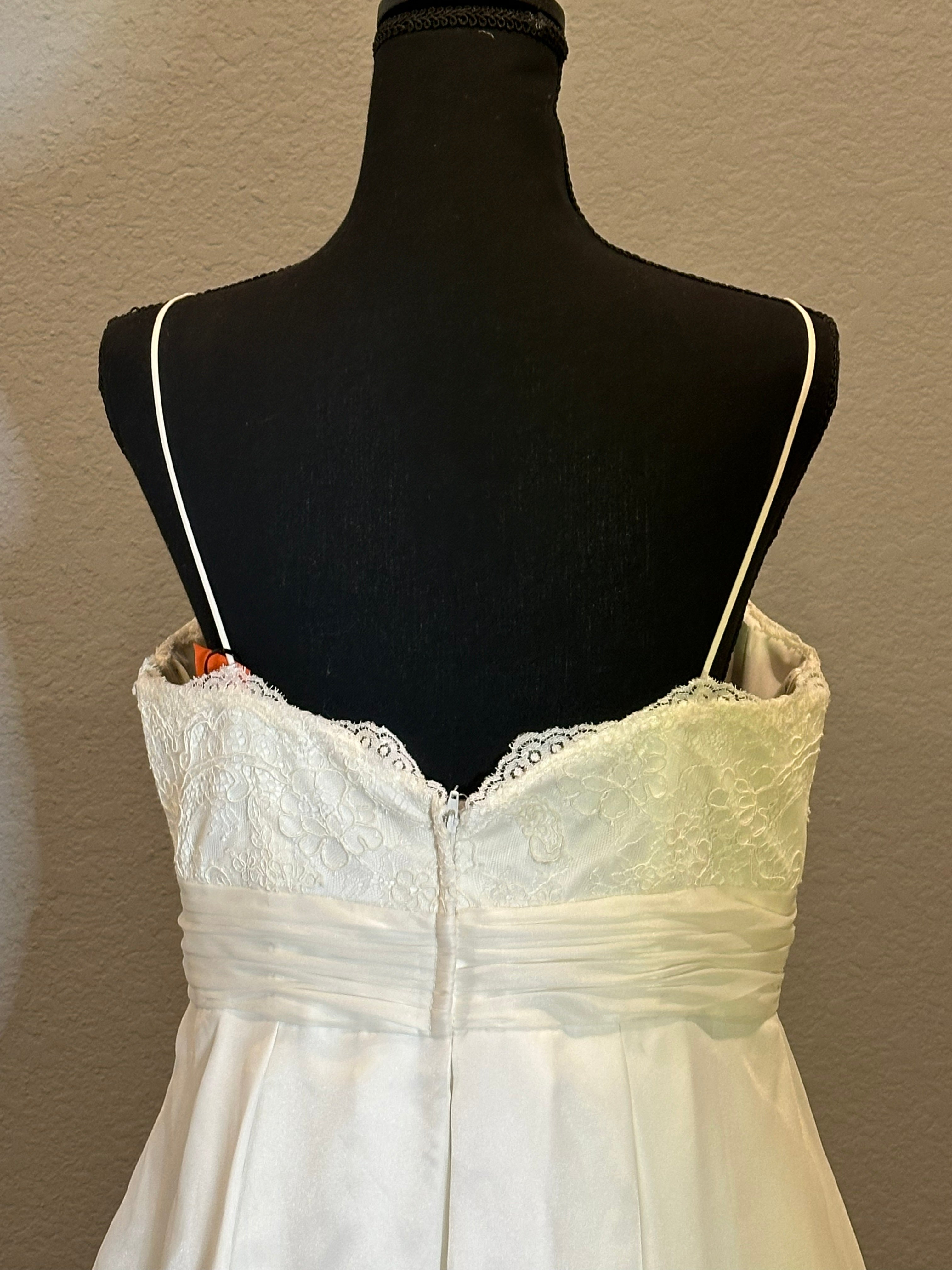 David’s Bridal Galina A-Line Wedding Dress w/ Lace Bodice, Spaghetti Straps & Floral Waist Detail SIZE 12