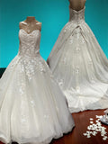 David’s Bridal Strapless Lace Ball Gown Wedding Dress with Tulle Skirt & Train SIZE 10