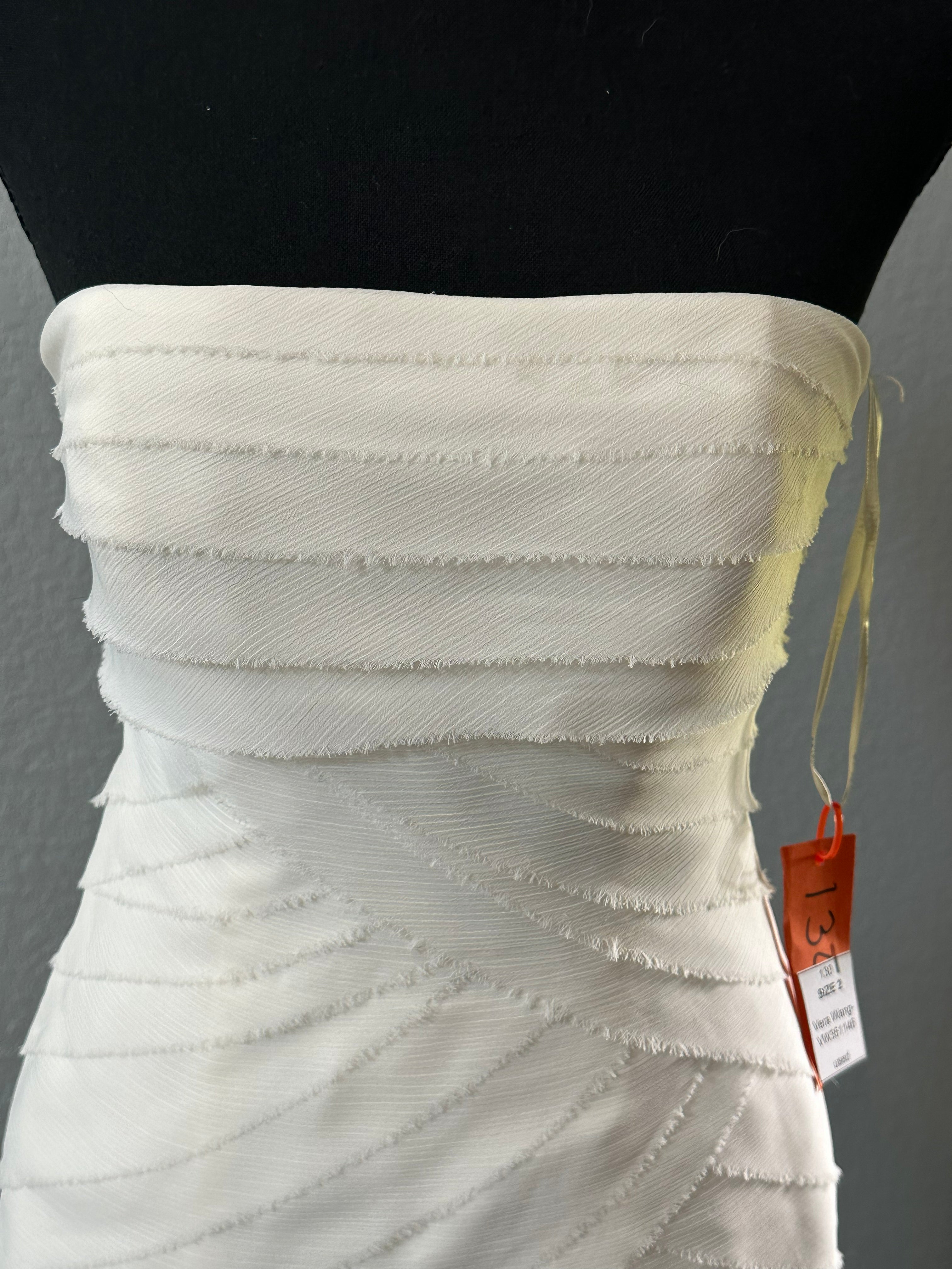 Vera Wang Fitted Sheath Trumpet Style Vintage-Inspired Wedding Gown/ SIZE 2