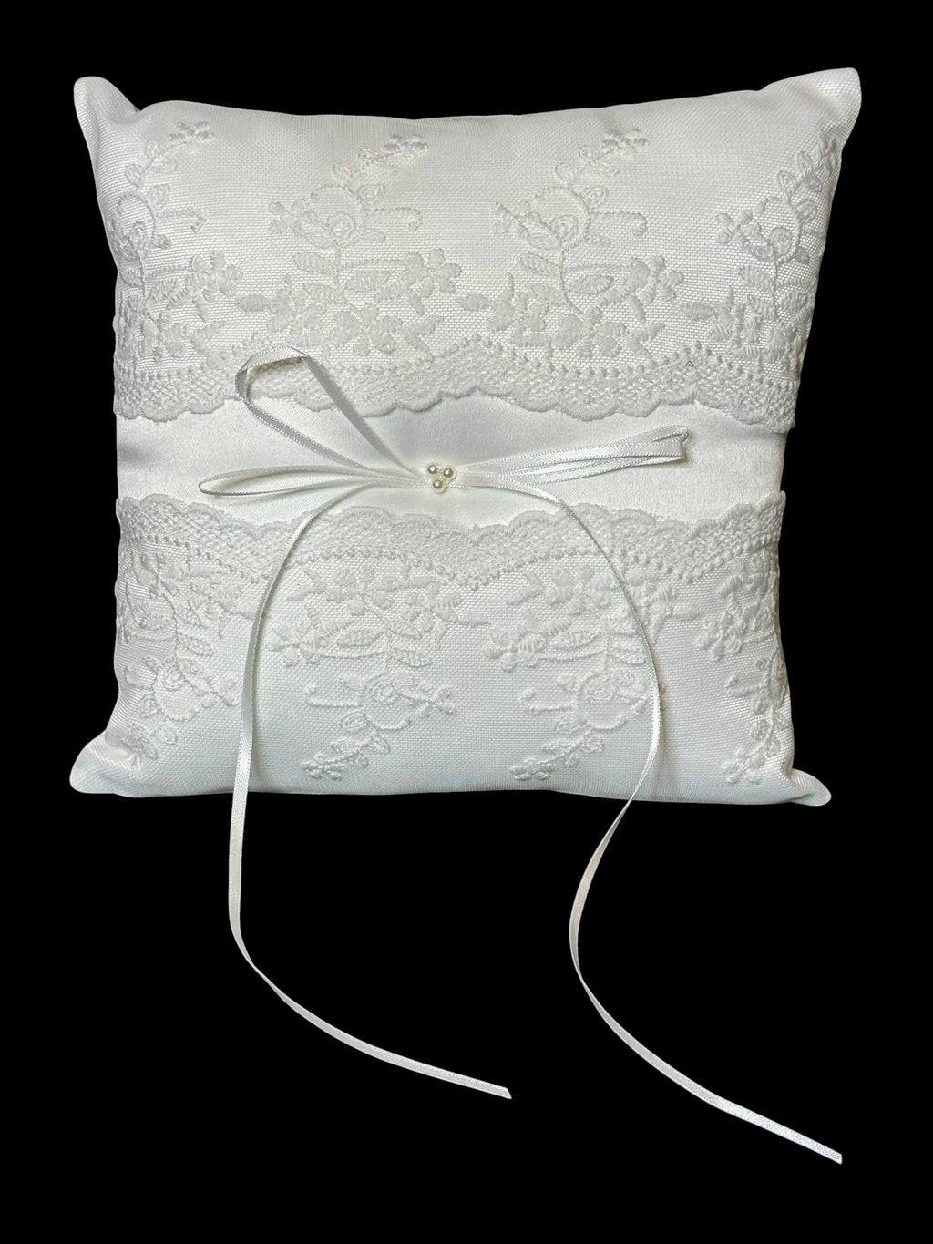 Elegant White Lace Wedding Ring Pillow