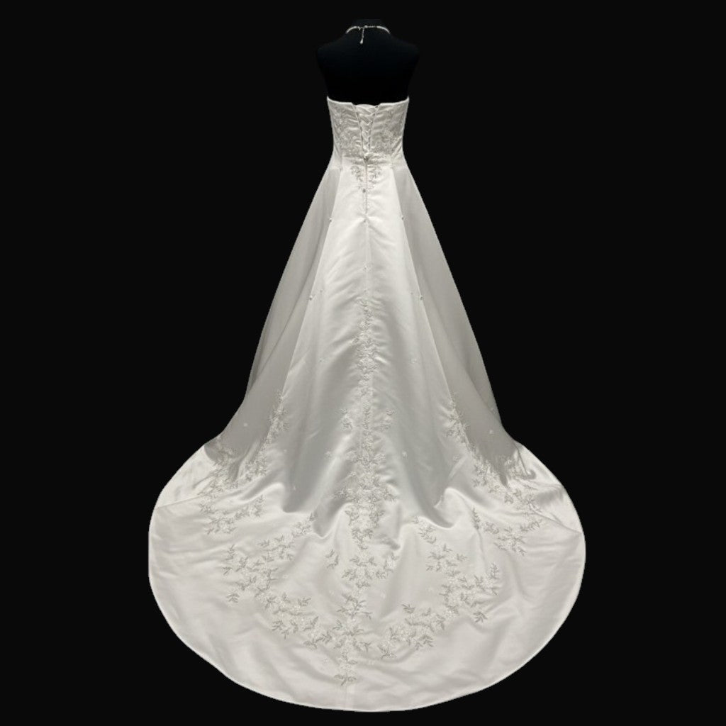 Emme Bridal Satin A-Line Wedding Dress w/ Spaghetti Straps, Corset Back & Embroidery SIZE 14
