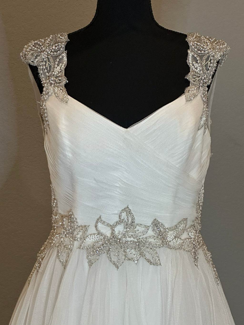 Blue by Enzoani Halifax A-Line Tulle Wedding Dress w/ Beaded Cap Sleeves & Open Back SIZE 8