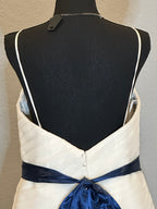 Essense of Australia Sweetheart Ruched Wedding Dress with Navy Sash & Train SIZE 10