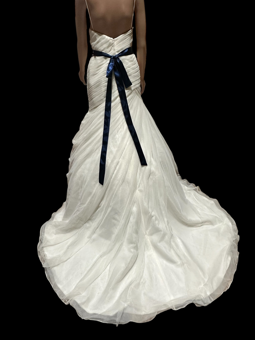 Essense of Australia Sweetheart Ruched Wedding Dress with Navy Sash & Train SIZE 10