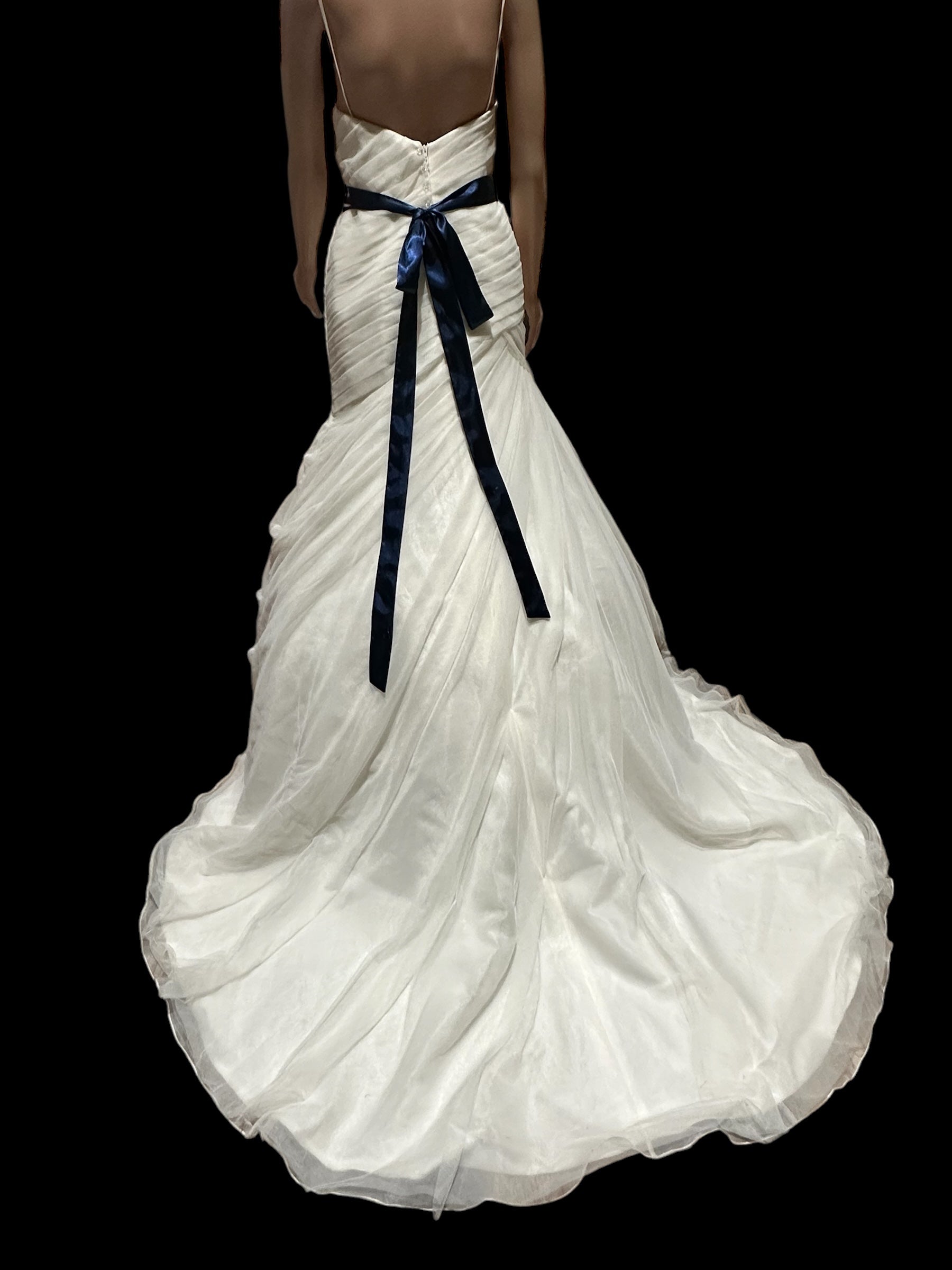 Essense of Australia Sweetheart Ruched Wedding Dress with Navy Sash & Train SIZE 10