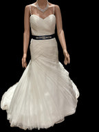 Essense of Australia Sweetheart Ruched Wedding Dress with Navy Sash & Train SIZE 10