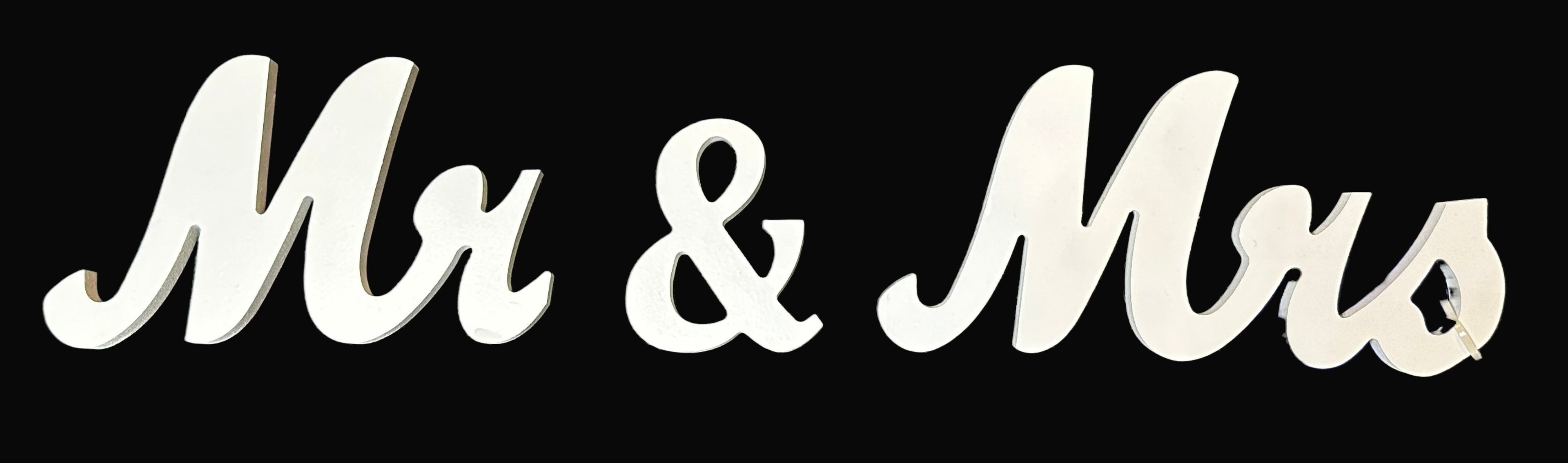 “Mr & Mrs” Freestanding Wedding Sign Set