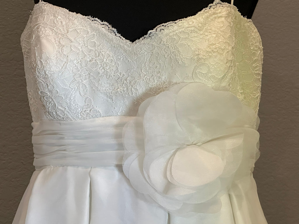 David’s Bridal Galina A-Line Wedding Dress w/ Lace Bodice, Spaghetti Straps & Floral Waist Detail SIZE 12