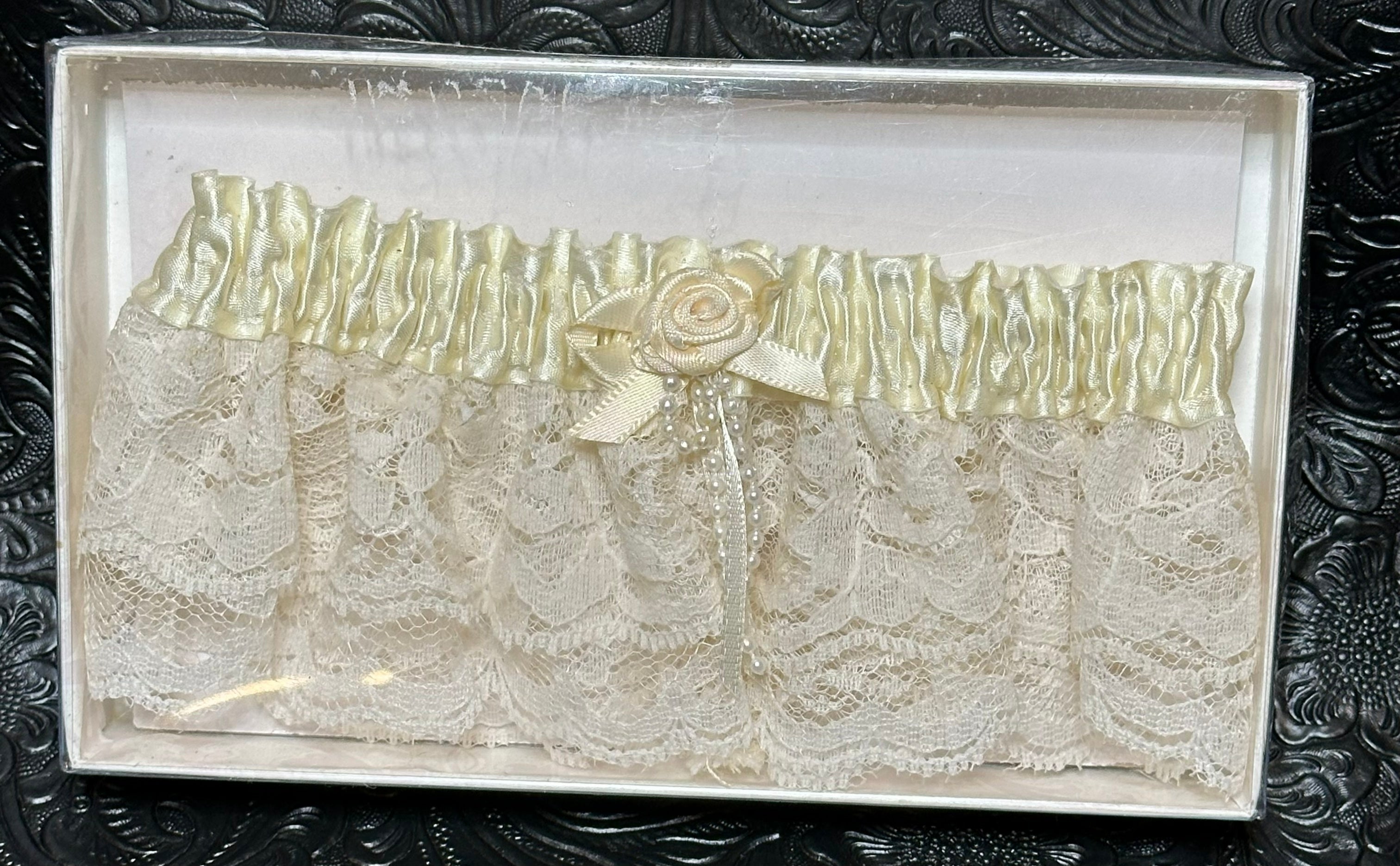 Vintage Lace Bridal Garter Belt