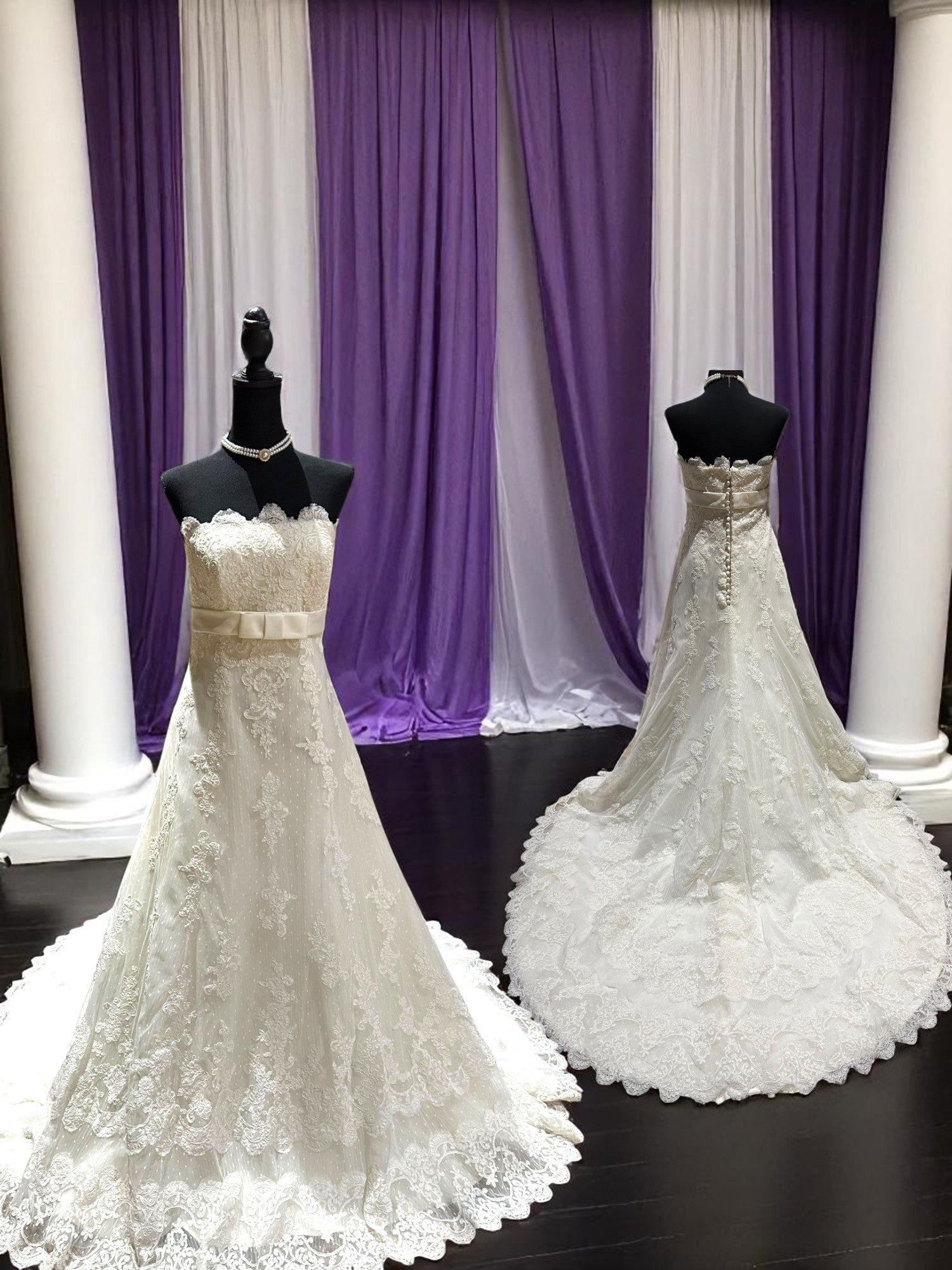 La Sposa Pronovias Lace A-Line Wedding Dress w/ Straight Neckline, Button Back & Chapel Train SIZE 14