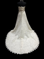 La Sposa Pronovias Lace A-Line Wedding Dress w/ Straight Neckline, Button Back & Chapel Train SIZE 14