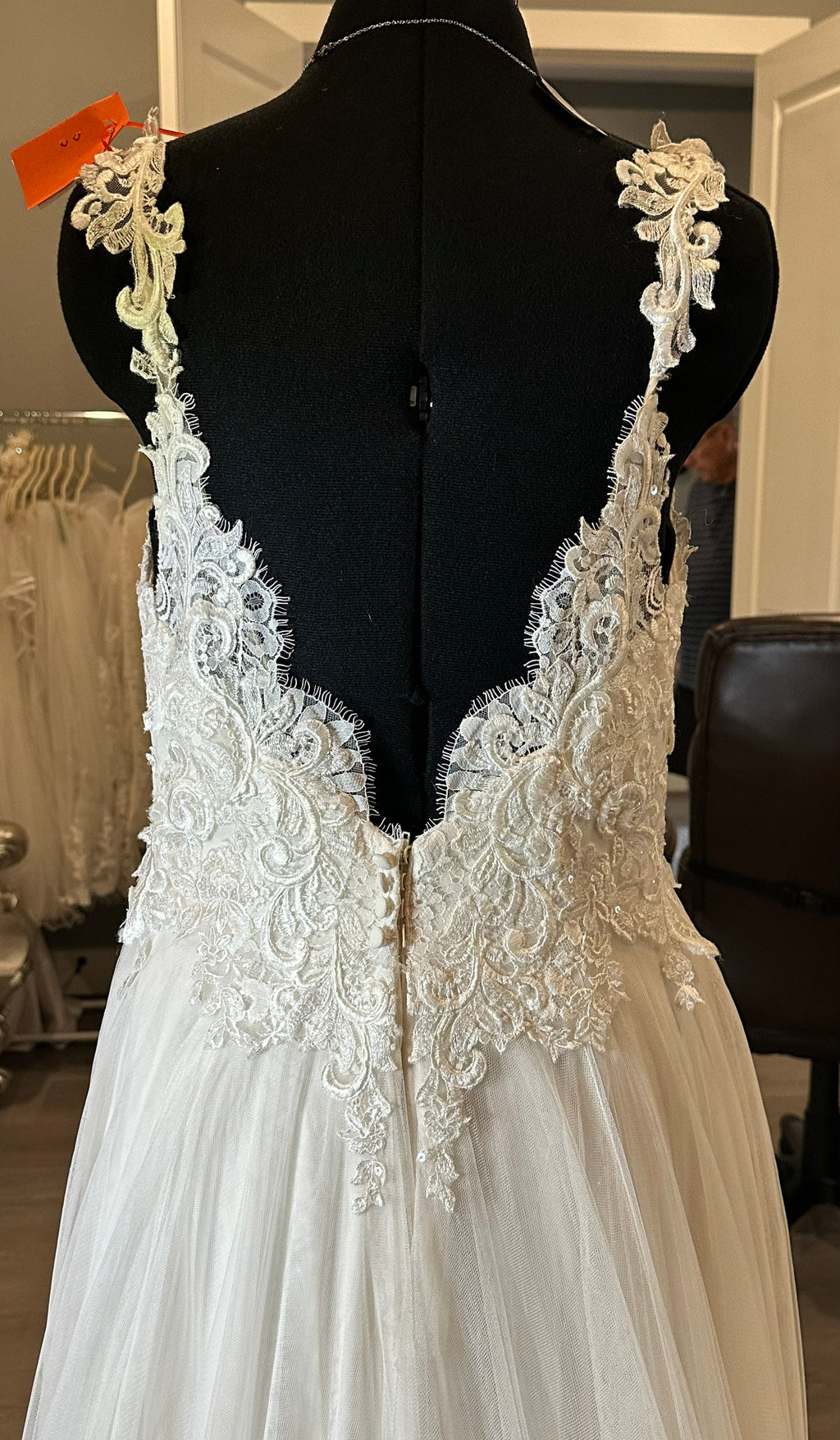 Justin Alexander Romantic Lace A-Line Wedding Dress with Deep V Back | Boho Tulle Bridal Gown SIZE 8