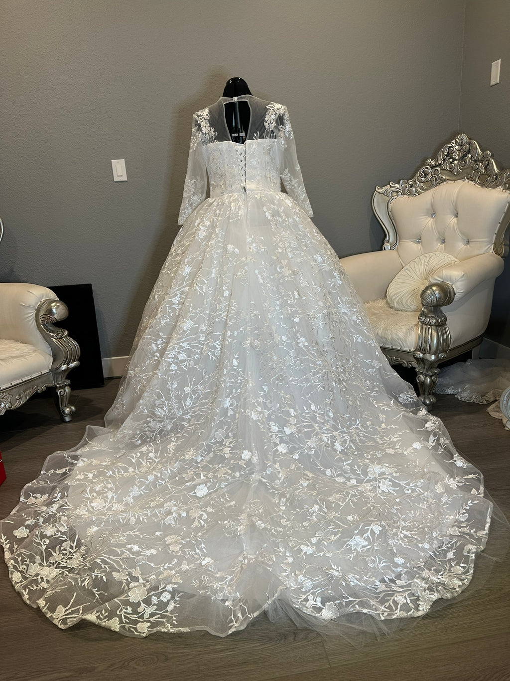 Illusion Sleeve Ball Gown Wedding Dress – Lace Appliqué, Full Tulle Skirt, Cathedral Train- SIZE 18