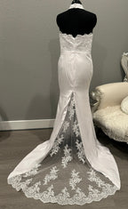 Loyeloy Elegant High Neck Mermaid Wedding Dress – Lace Bodice, Satin Skirt & Illusion Train- SIZE 12
